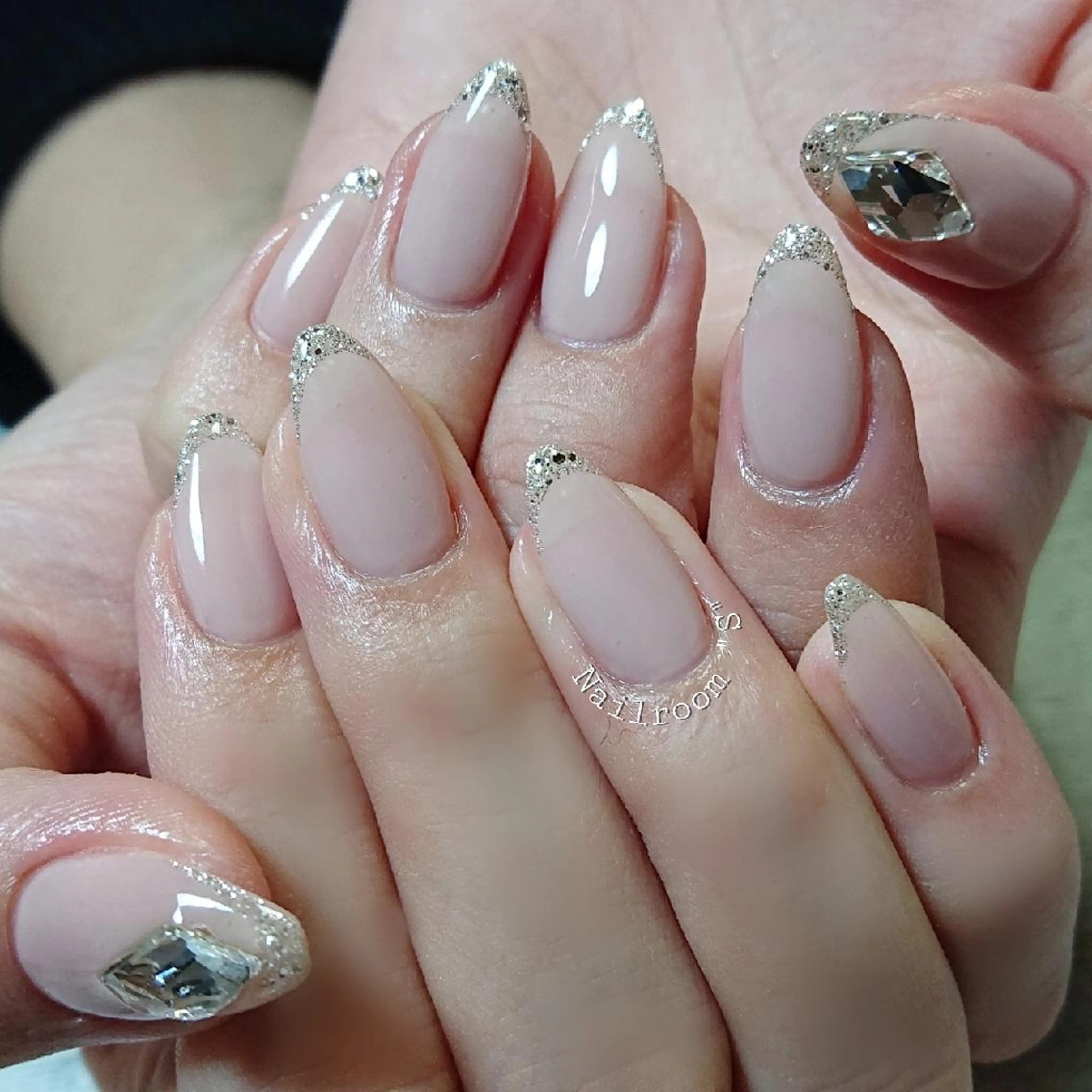ネイル フレンチネイル Nail room  "S"  SAKAIのネイルデザイン