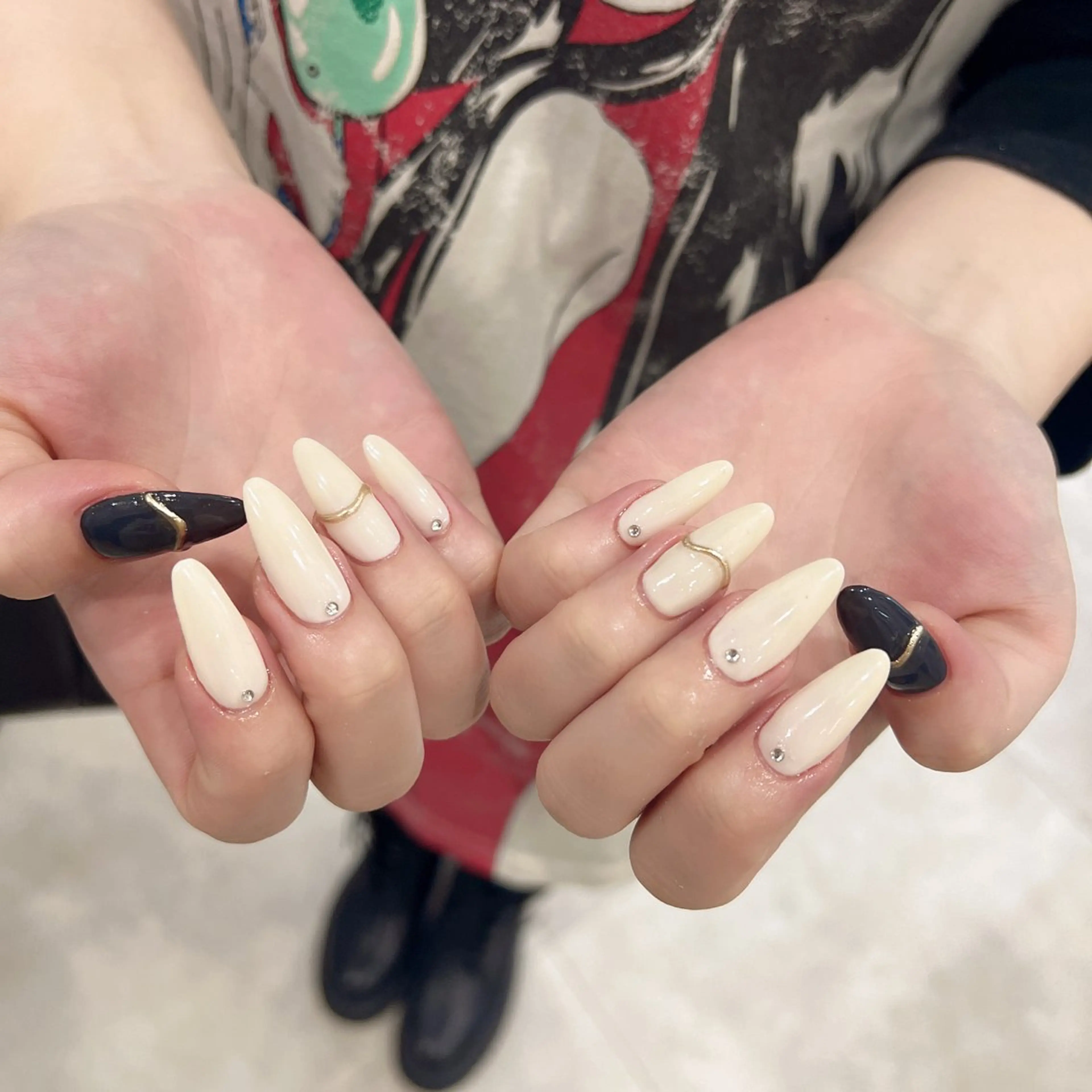 ネイル 長さ出し フットネイル フレンチネイル ガラスフレンチ グラデーション ハンドネイル M2beauty Renaのネイルデザイン