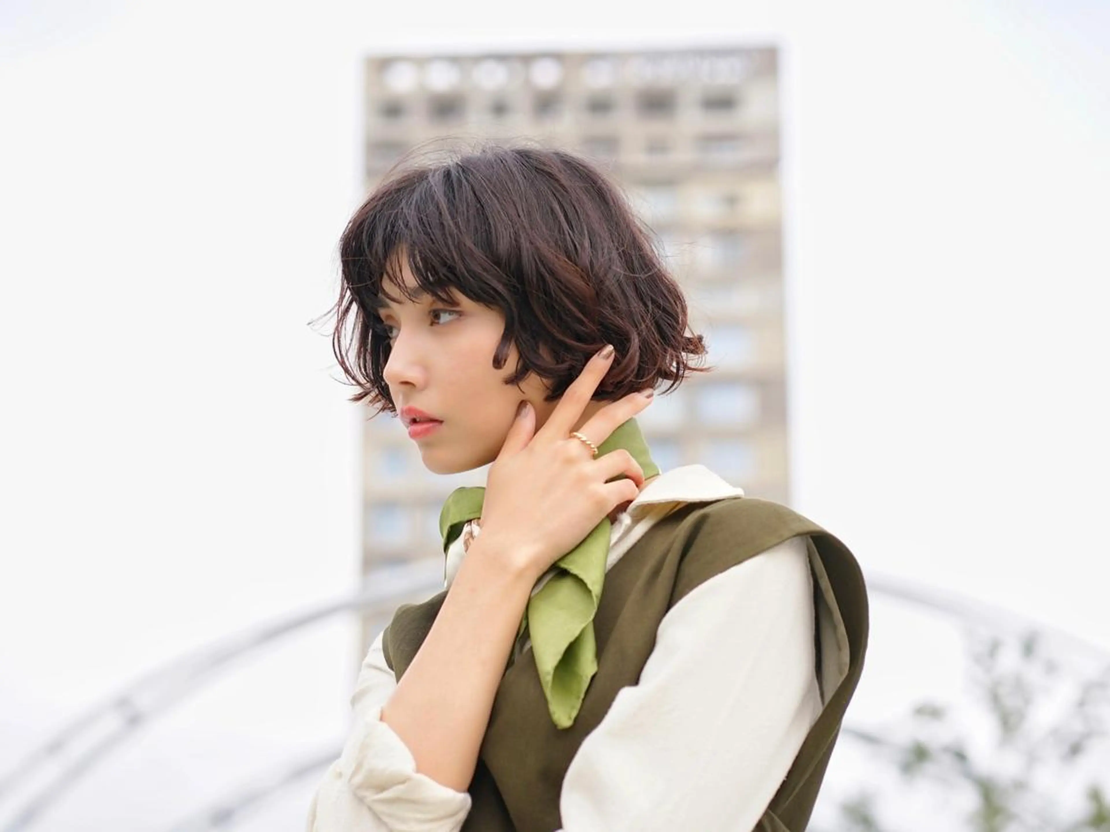 セミロング カラー パーマ ヘアアレンジ アディクシーカラー アッシュ バレイヤージュ ベージュカラー ブリーチ newi grande 横浜店のヘアスタイル