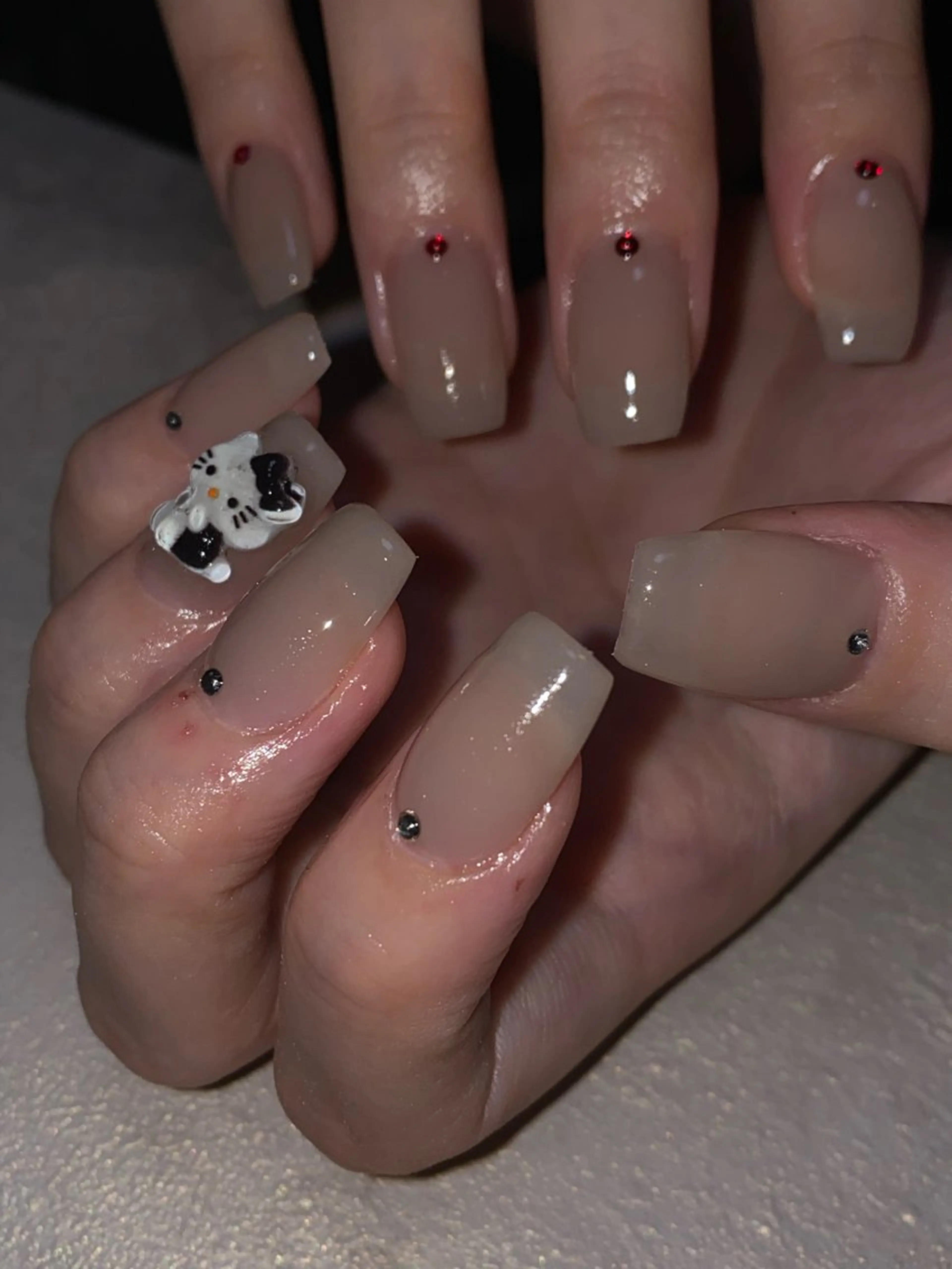 ネイル ストーンネイル BNT nailsのネイルデザイン