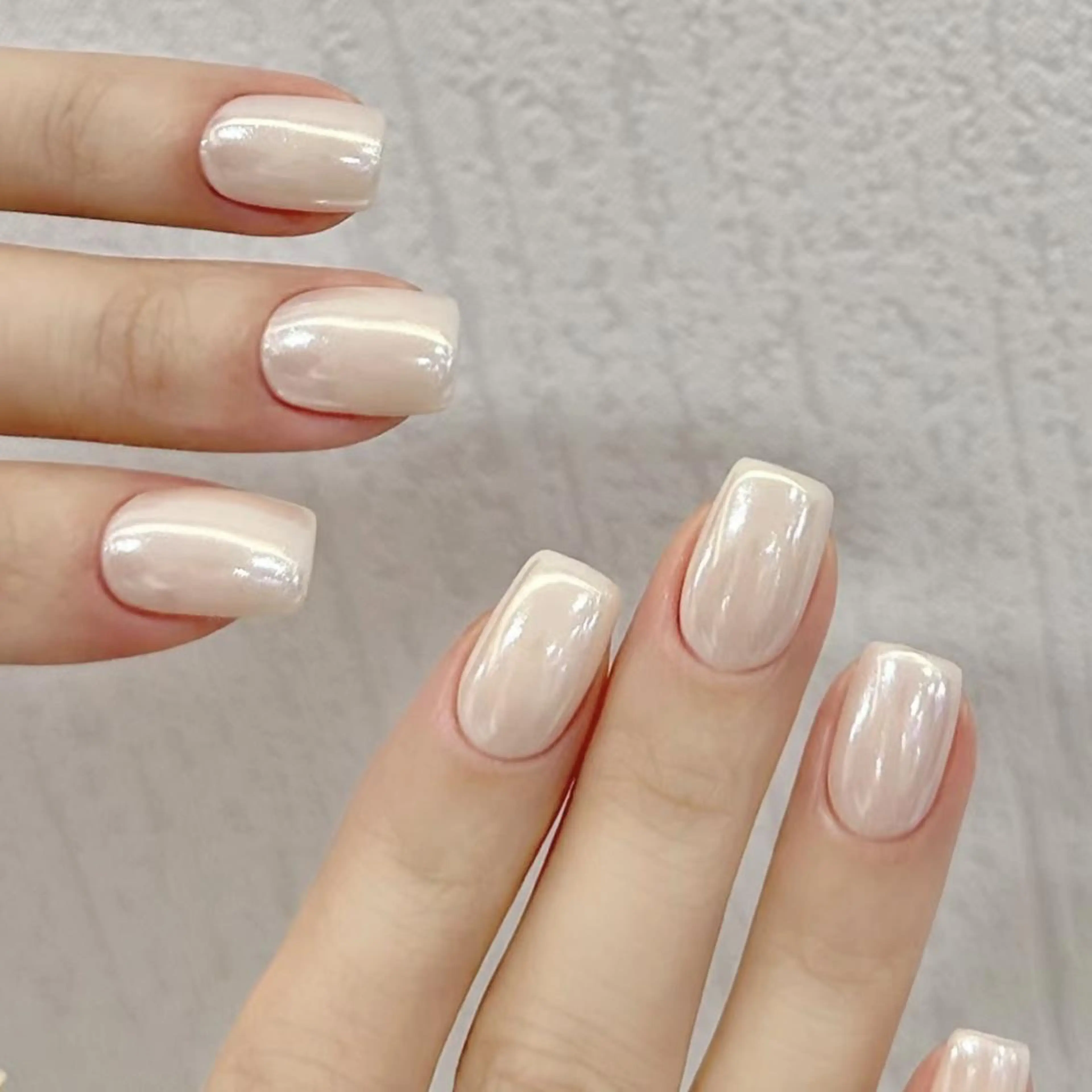 ネイル RAFFINE 月🦋🩵のネイルデザイン