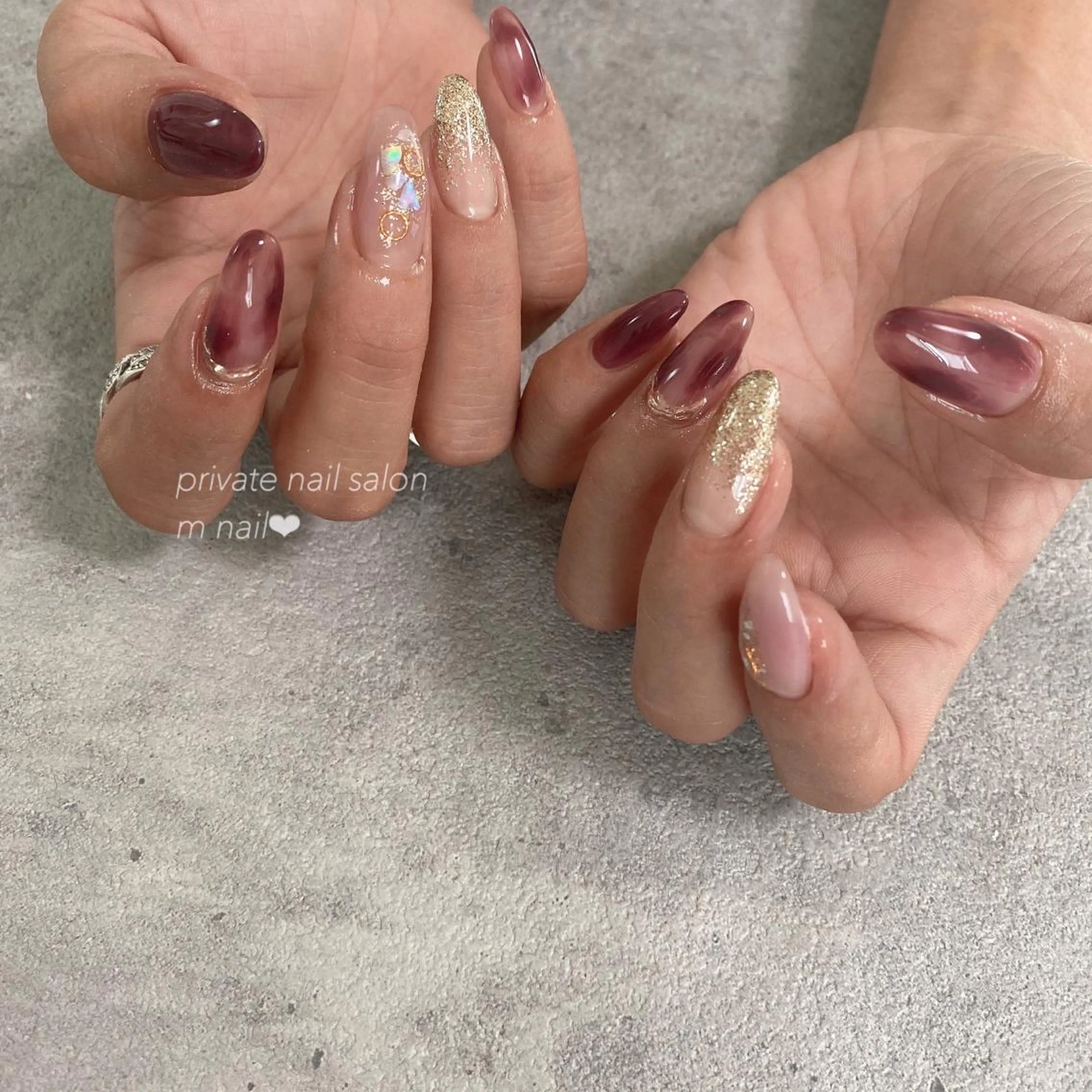 ネイル べっ甲ネイル パープル ハンドネイル 小河原 舞のネイルデザイン