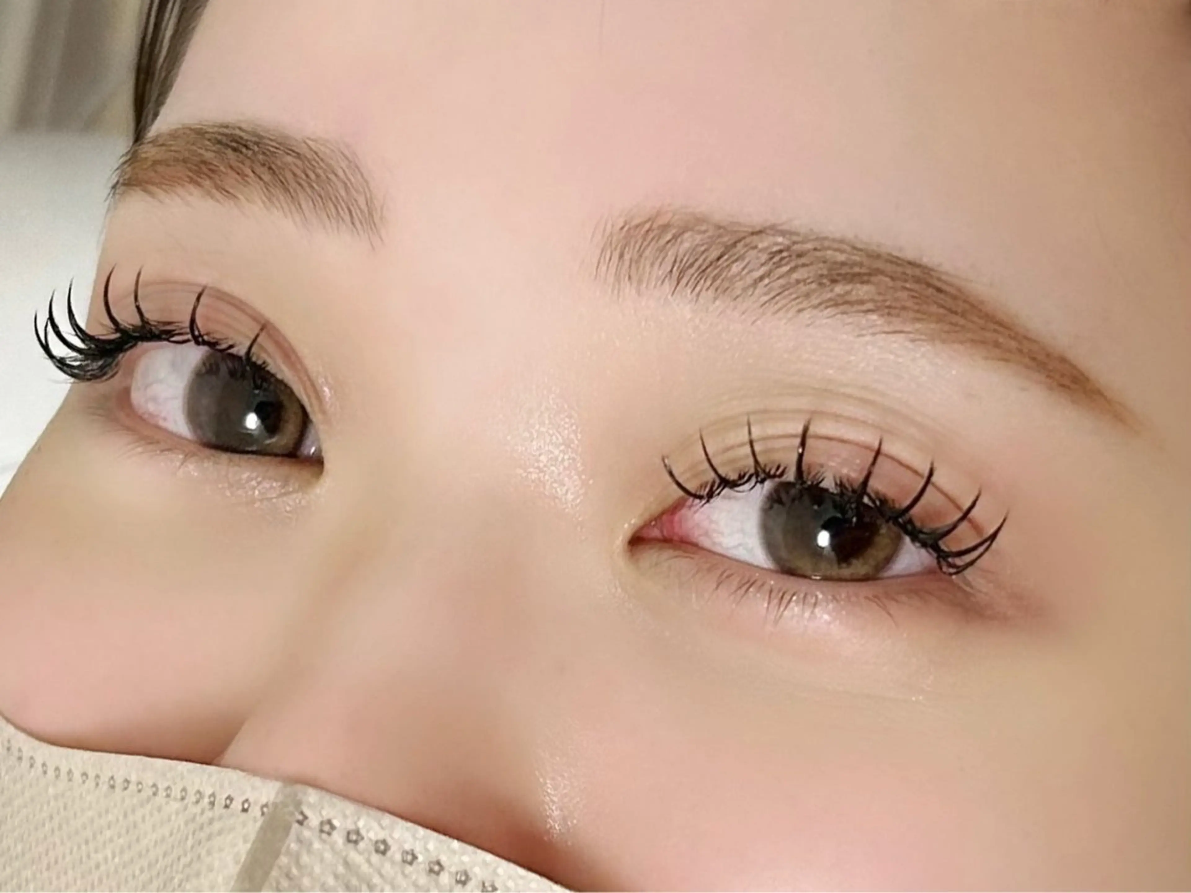 マツエク上 付け放題120本＋束感コーティング💍の写真