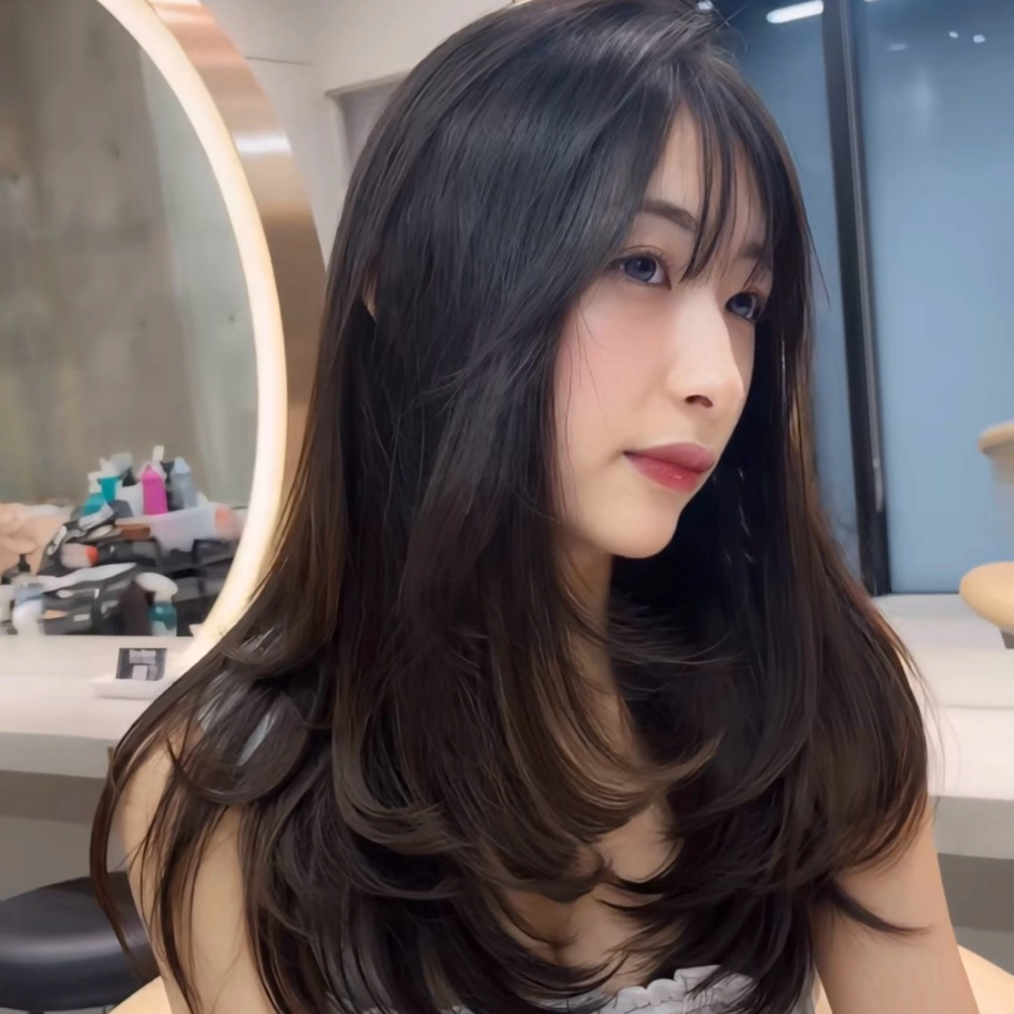 セミロング くびれヘア 韓国風ヘア レイヤーカット カット Lond Melia所属・🎀𝑆𝐴𝑅𝐴 /レイヤーカット🎀のヘアスタイル