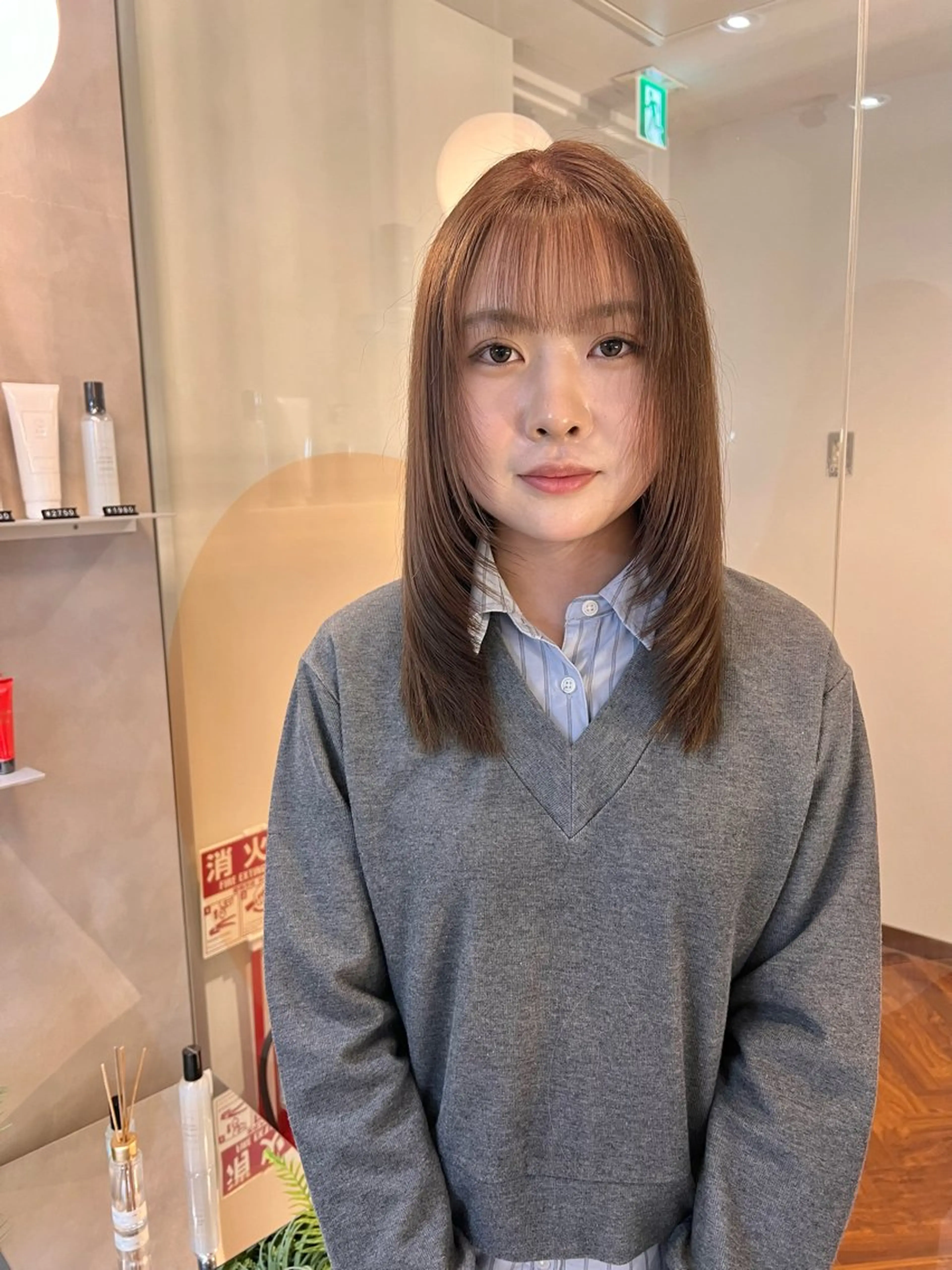 ミディアム カラー ベージュカラー 顔まわりレイヤー 顔周りカット レイヤーカット カット ヘアカラー トリートメント 💎透明感カラー/ 韓国ヘア💎KANAのヘアスタイル