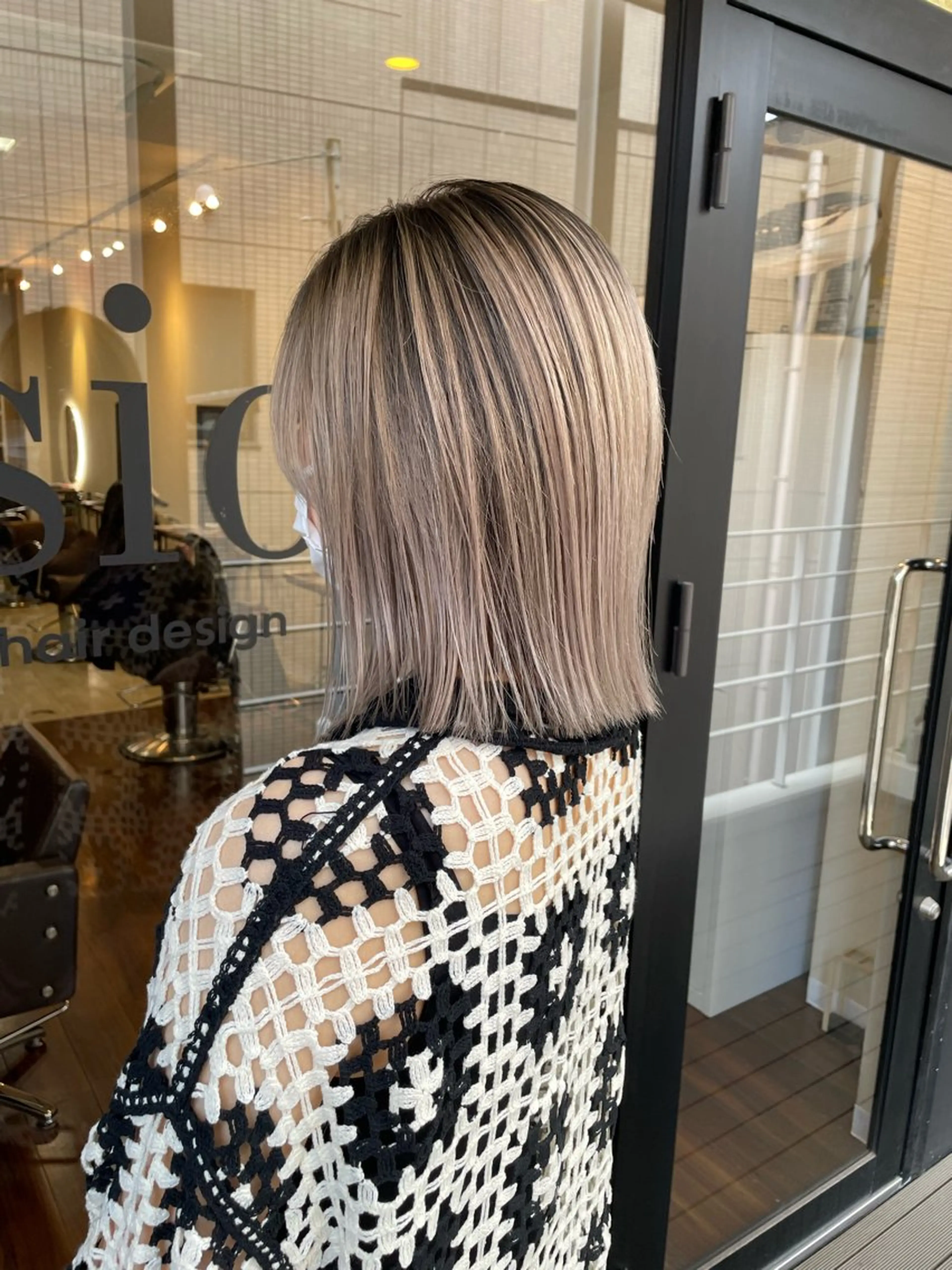 ミディアム ボブ カット ヘアカラー トリートメント Seiya/ sio.hairのヘアスタイル