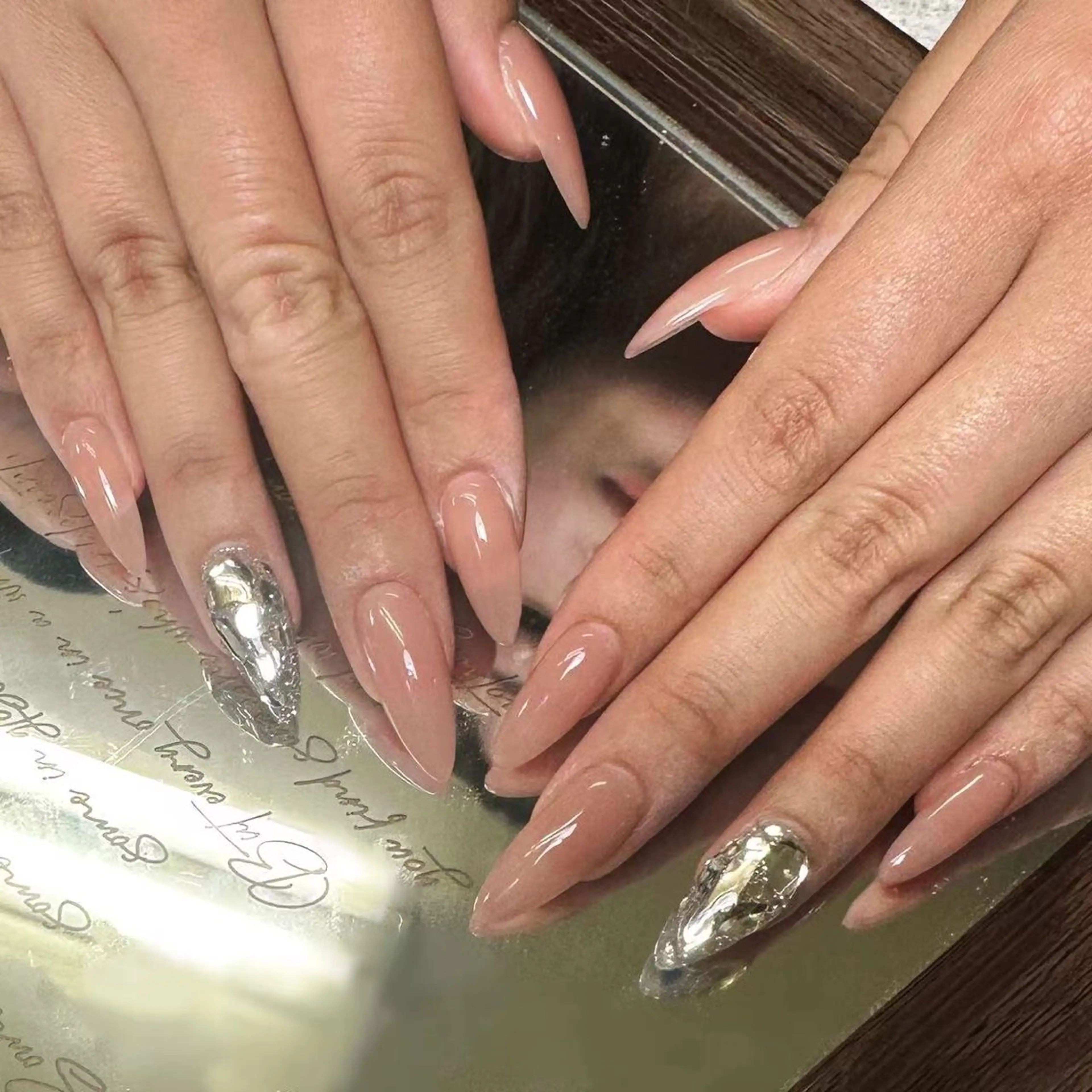 ネイル ハンドネイル ハンドケア bubu nail salon所属・BuBu Nail渋谷桜ヶ丘のネイルデザイン