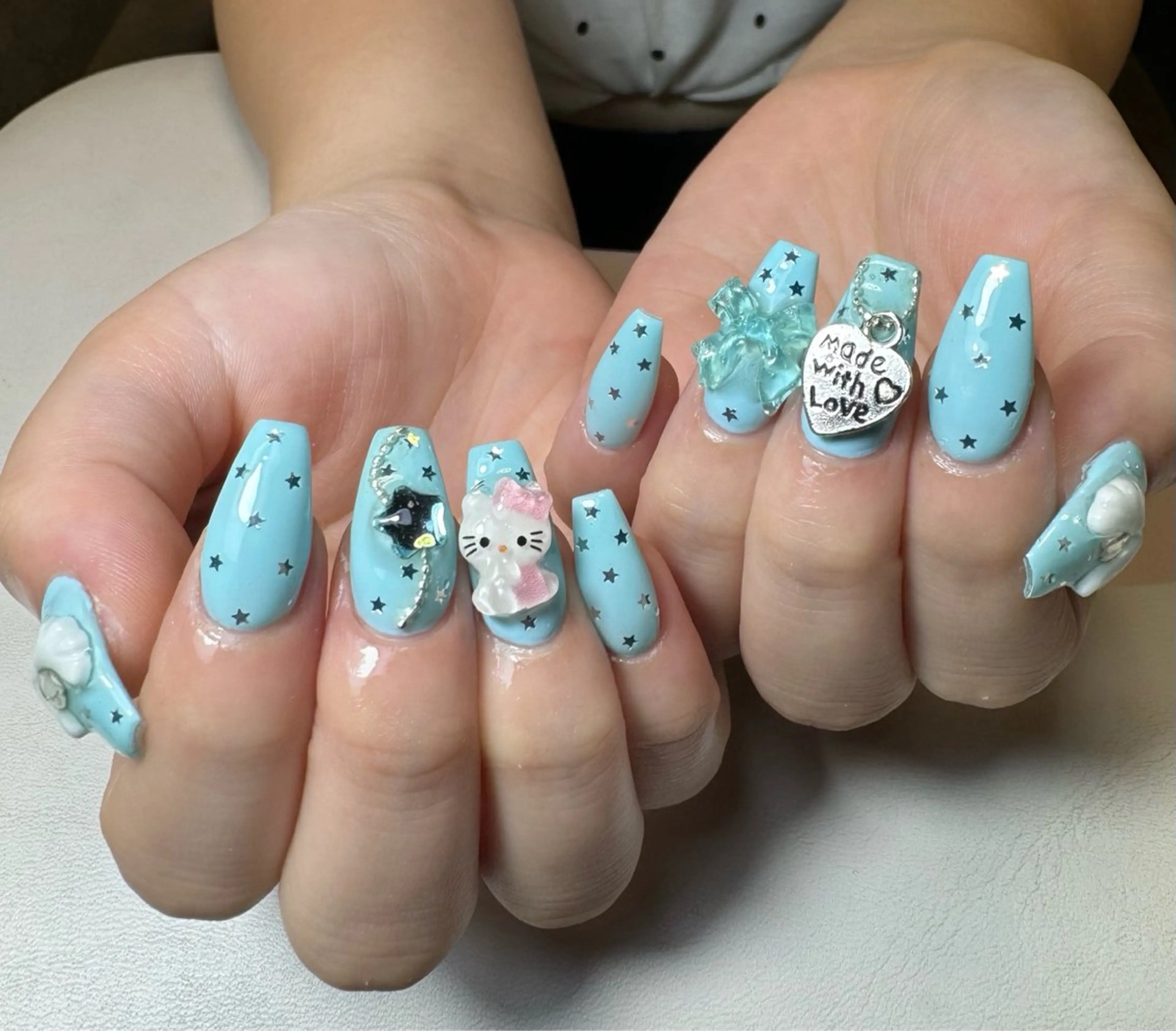ネイル ハンドネイル ain nailのネイルデザイン