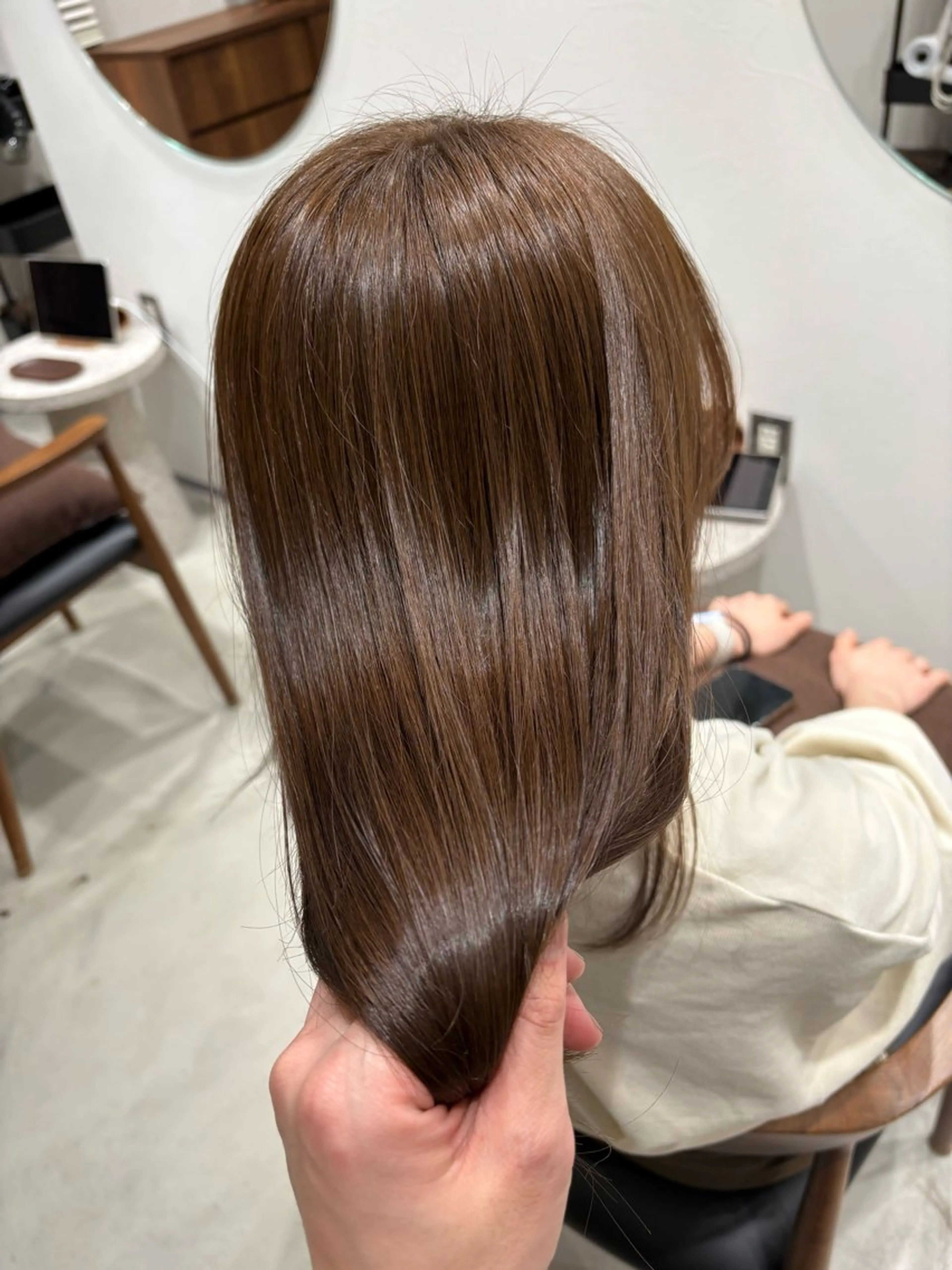 ミディアム カラー ブリーチ 透明感カラー ブリーチなしカラー ヘアカラー ボブ/レイヤー /河内温太のヘアスタイル