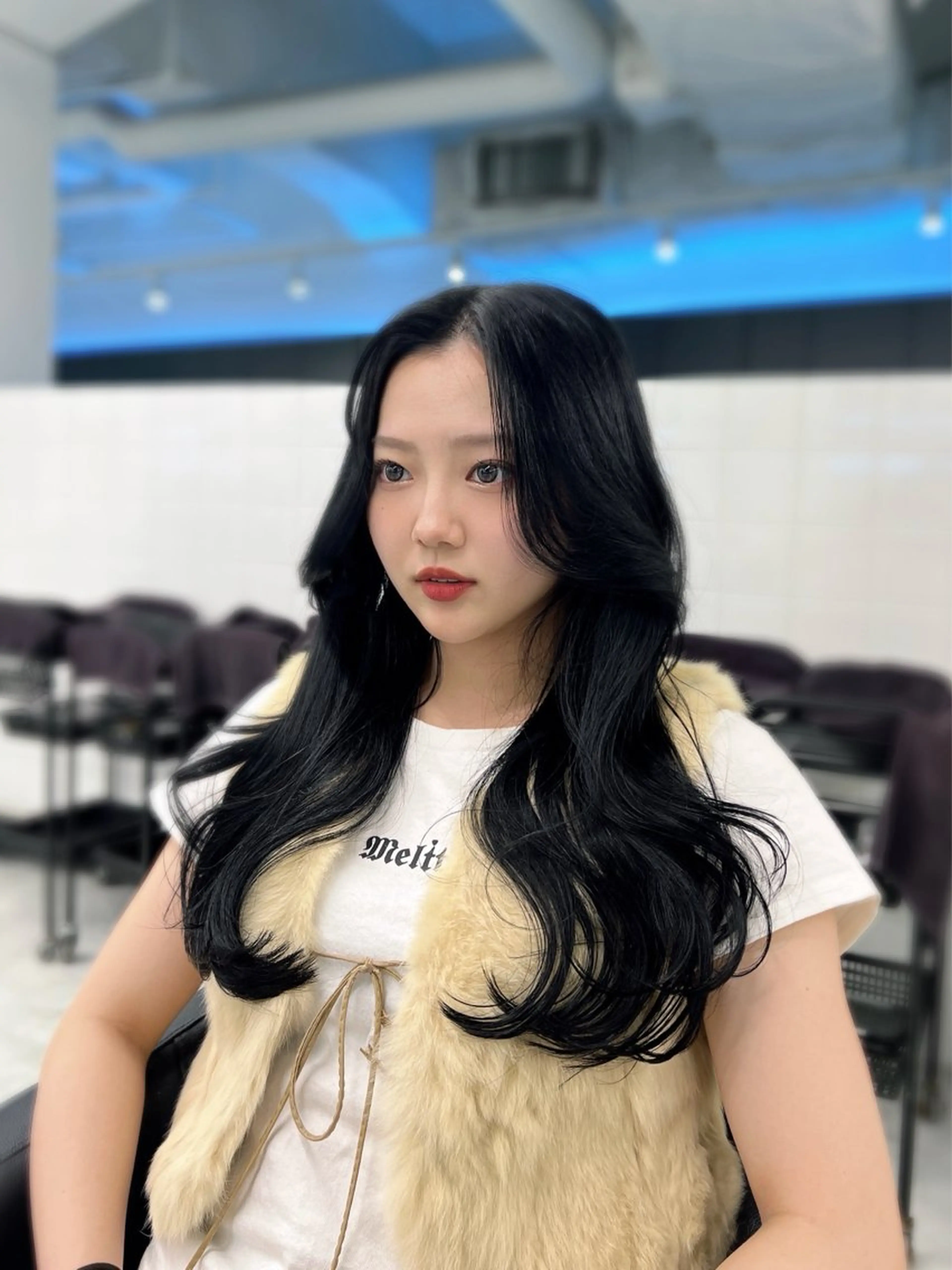 ロング カラー 🇨🇳中韓レイヤー 暗髪カラー🇰🇷のヘアスタイル