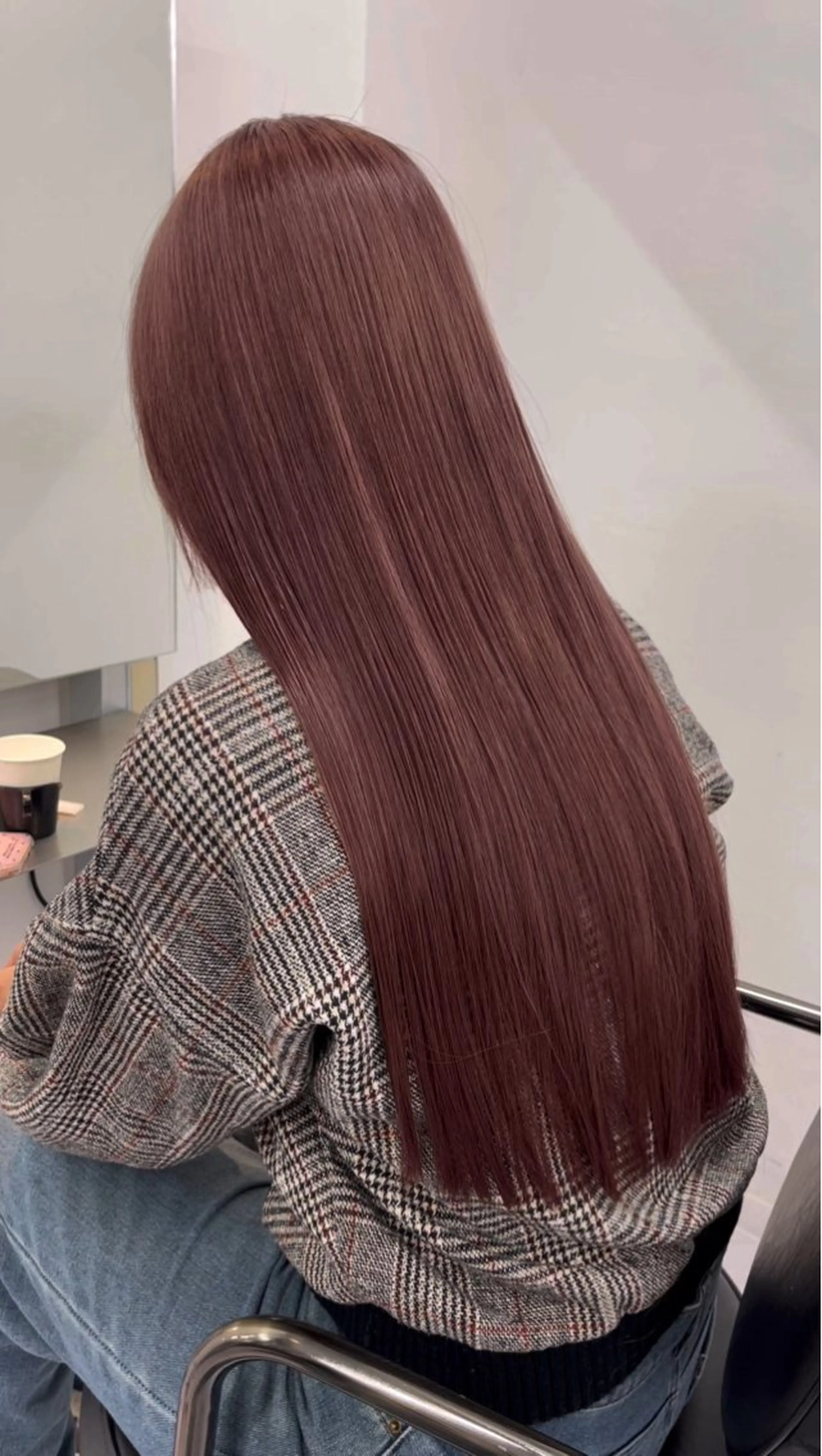 ロング カラー ベージュカラー ブリーチ ケアブリーチ デザインカラー ダブルカラー カット ヘアカラー トリートメント TATSU ミルクティーベージュのヘアスタイル