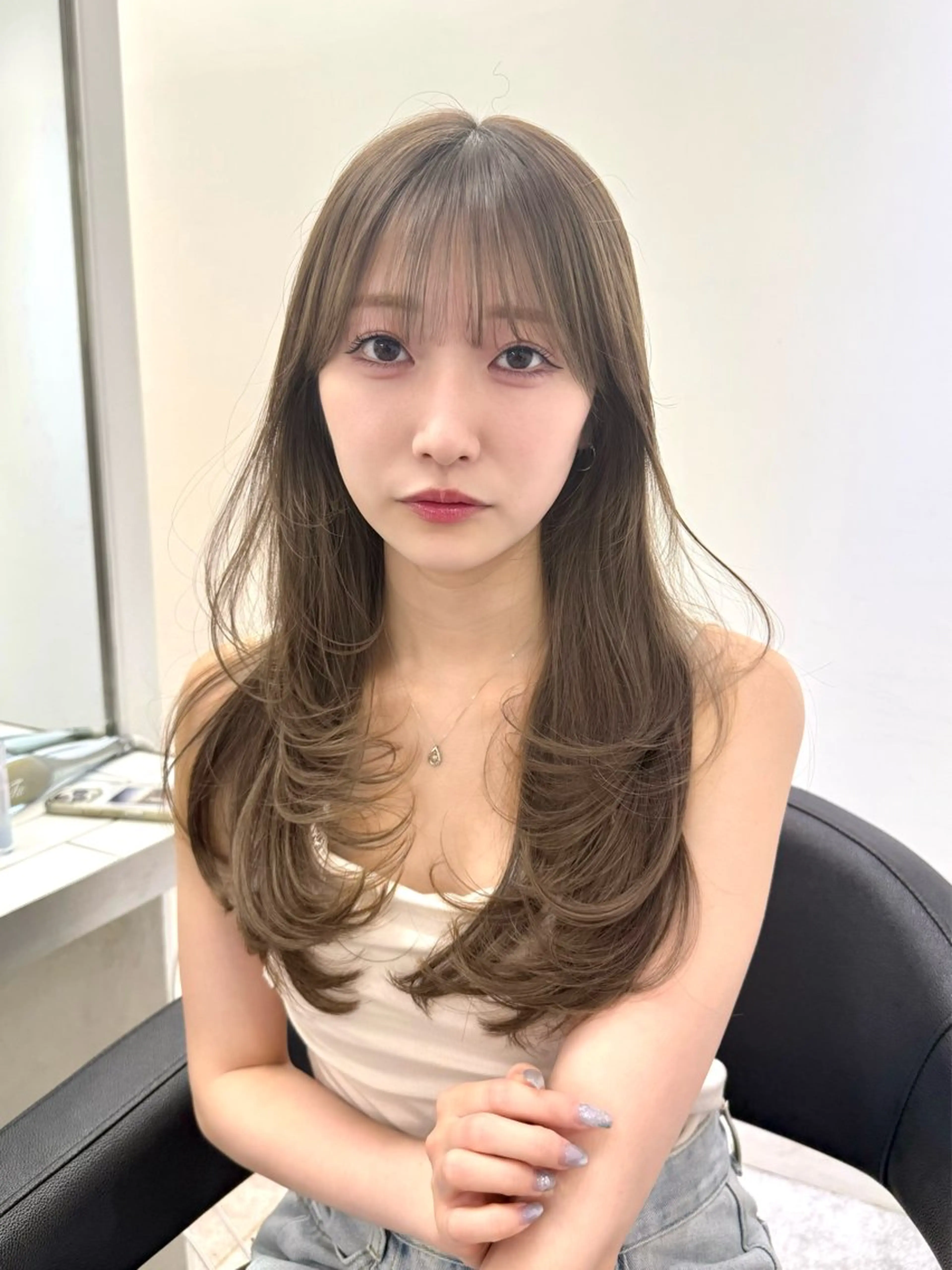 ロング カラー カット ヘアカラー トリートメント レイヤー オリーブ/ グレージュ/添田晃基のヘアスタイル