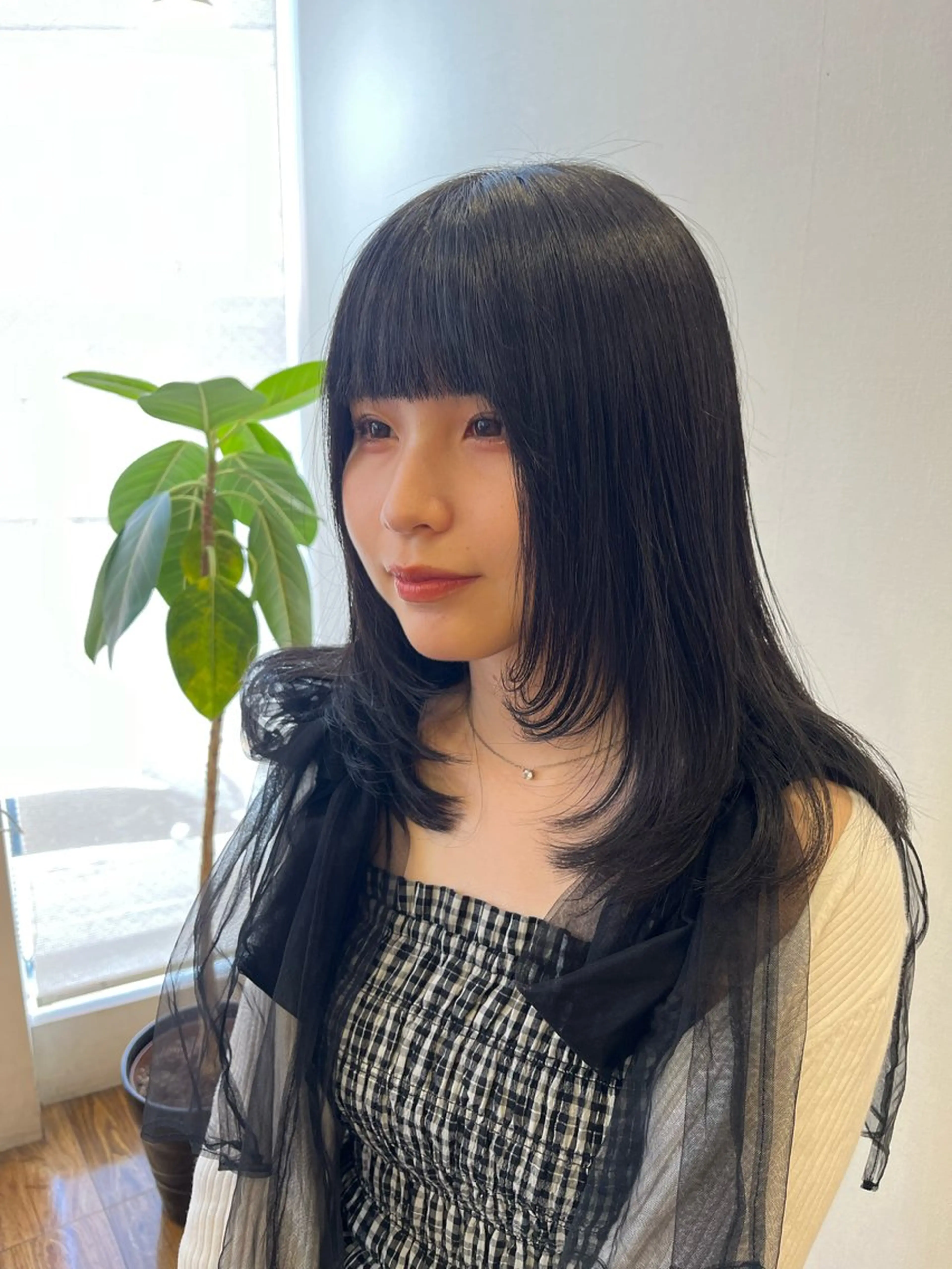 ミディアム ミディアムレイヤー レイヤーカット anon所属・田中 結月のヘアスタイル