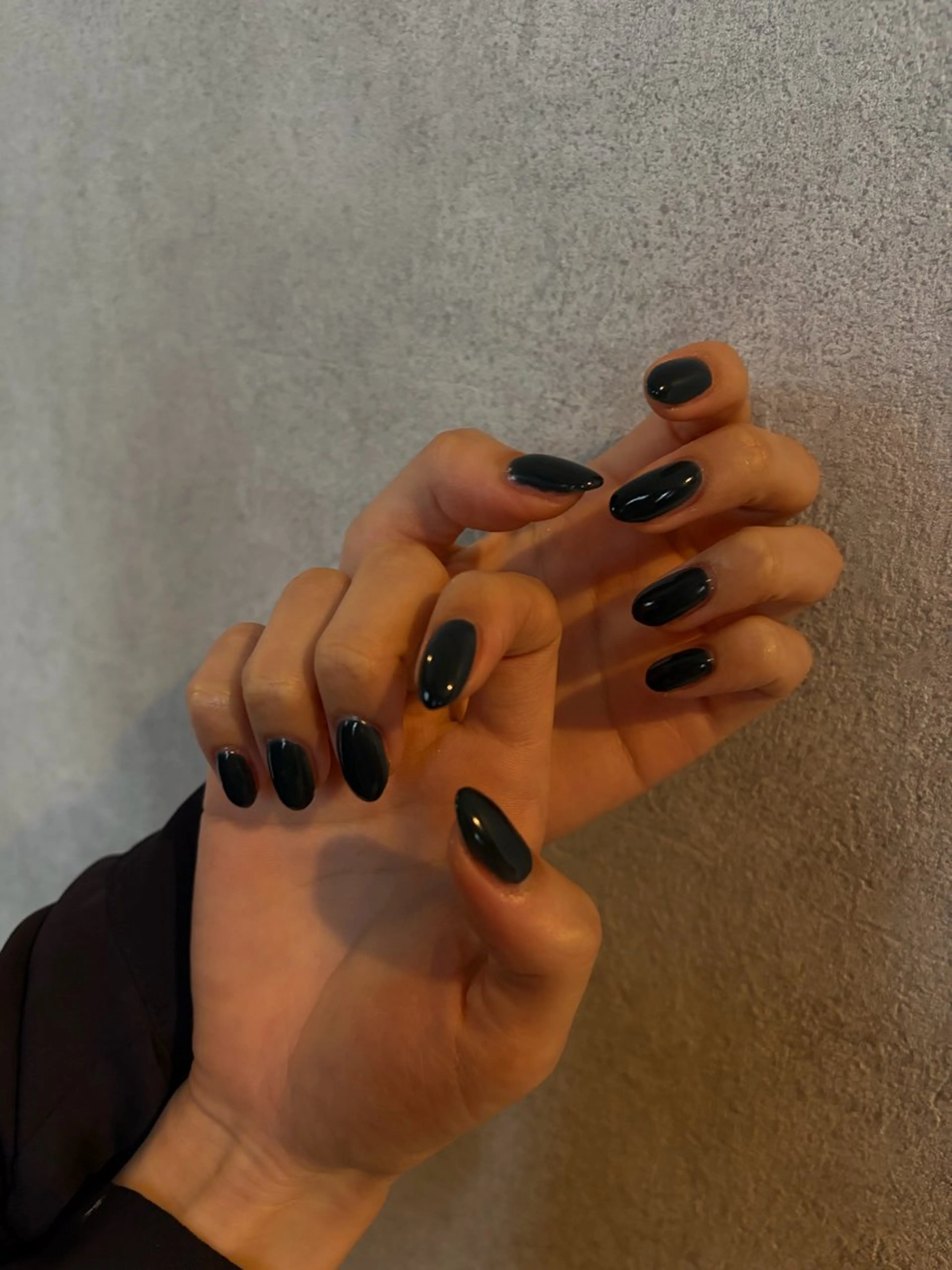 ネイル ワンカラーネイル GLOW/NAIL EMIのネイルデザイン