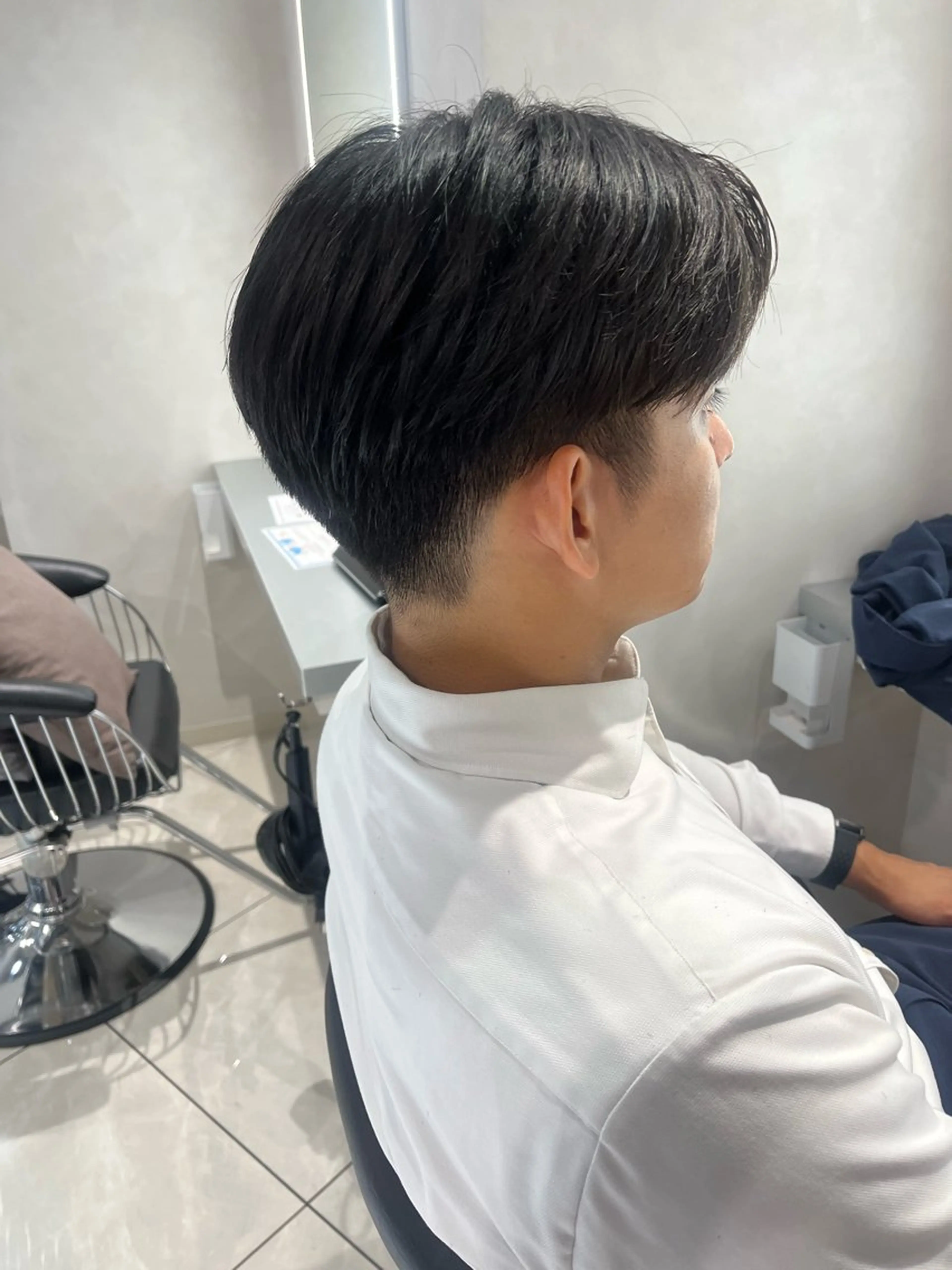 メンズ カット 韓国メンズ特化 ダウン・毛流れパーマのヘアスタイル