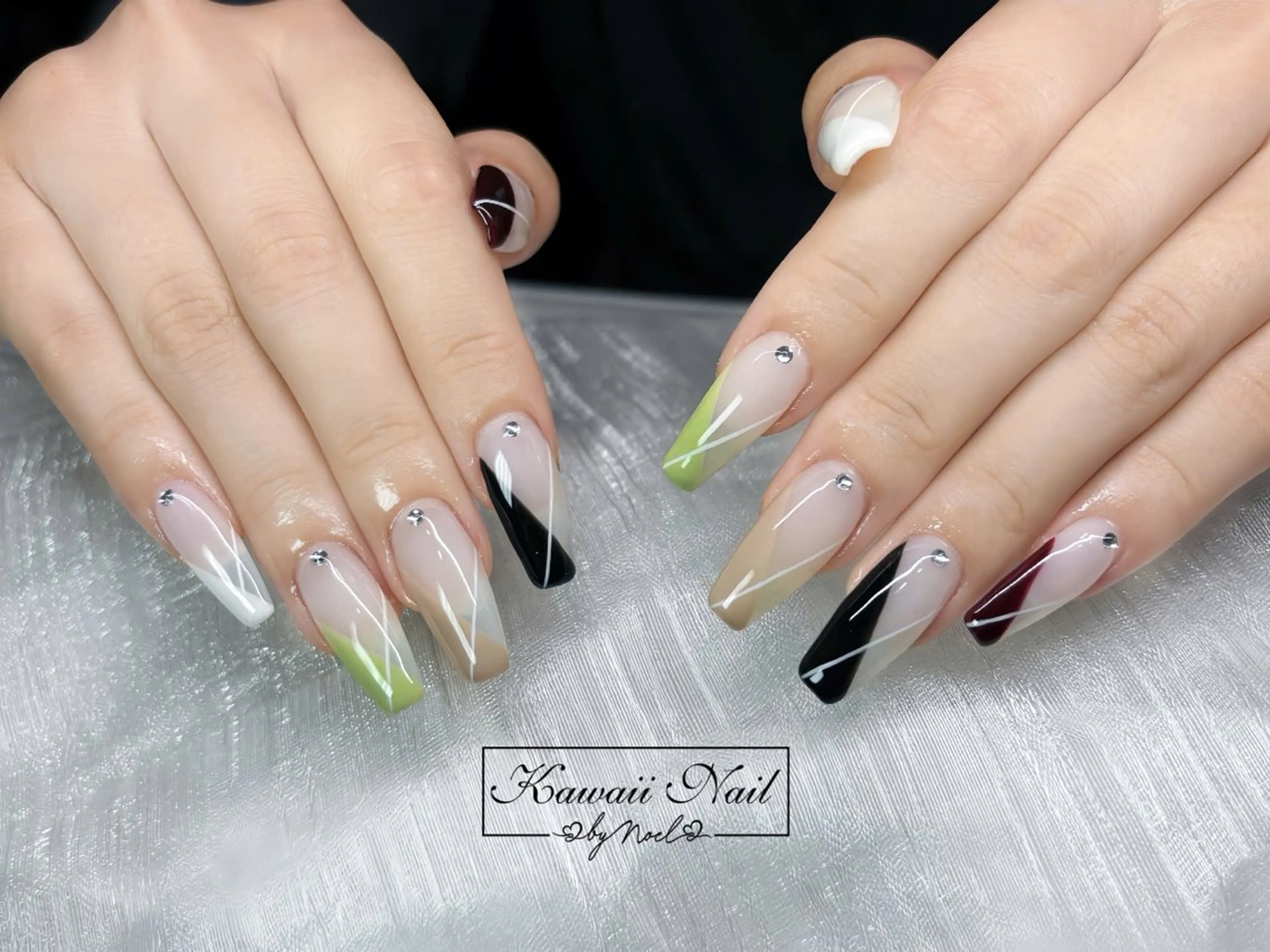 ネイル アートネイル フットネイル フレンチネイル ジェルネイル 韓国ネイル ハンドネイル フットネイル ハンドケア Kawaii Nail Salon所属・Kawaii-jp Tomisatoのネイルデザイン