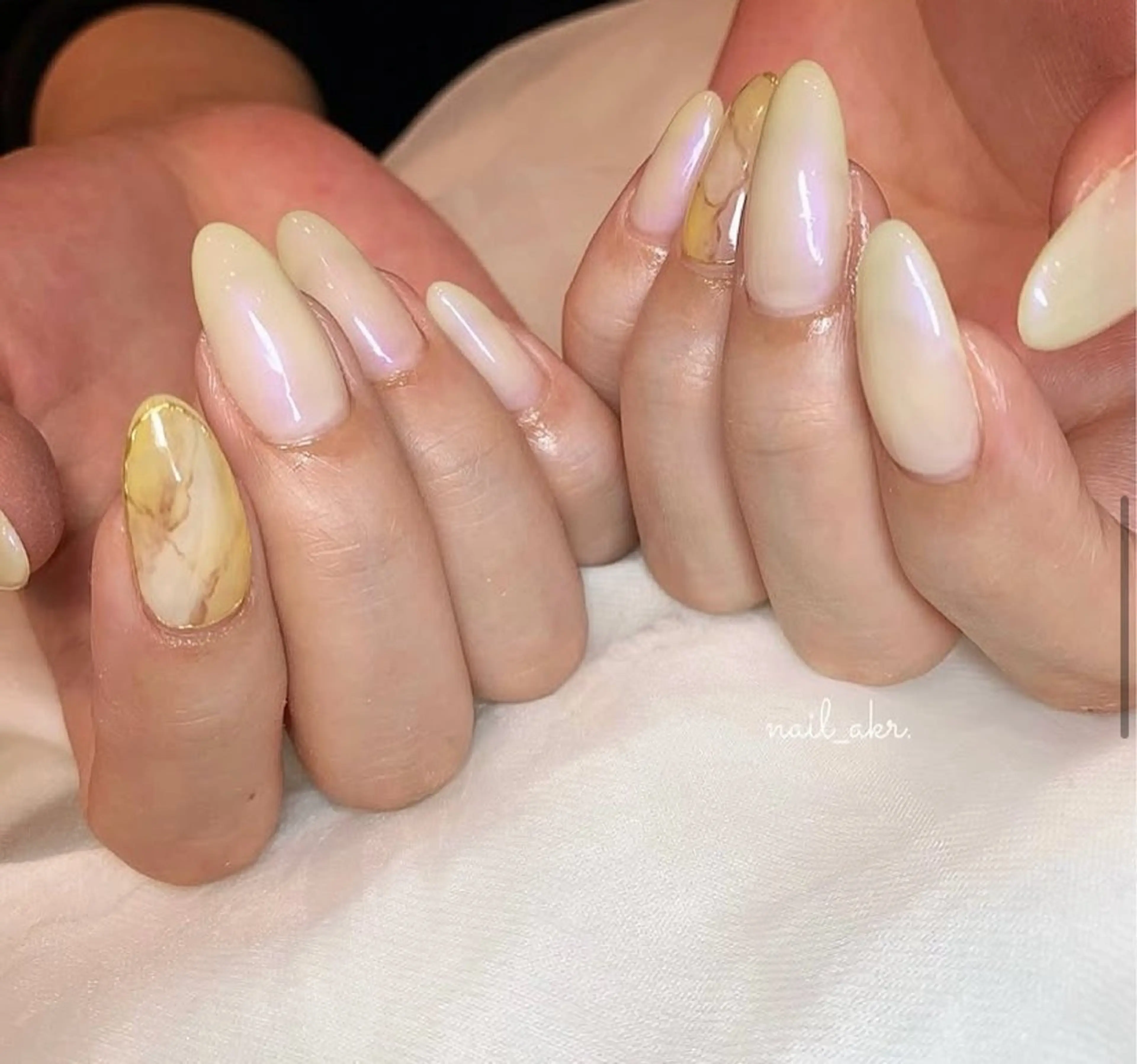 ネイル 大理石ネイル(マーブル) ハンドネイル nailAVANCE akariのネイルデザイン