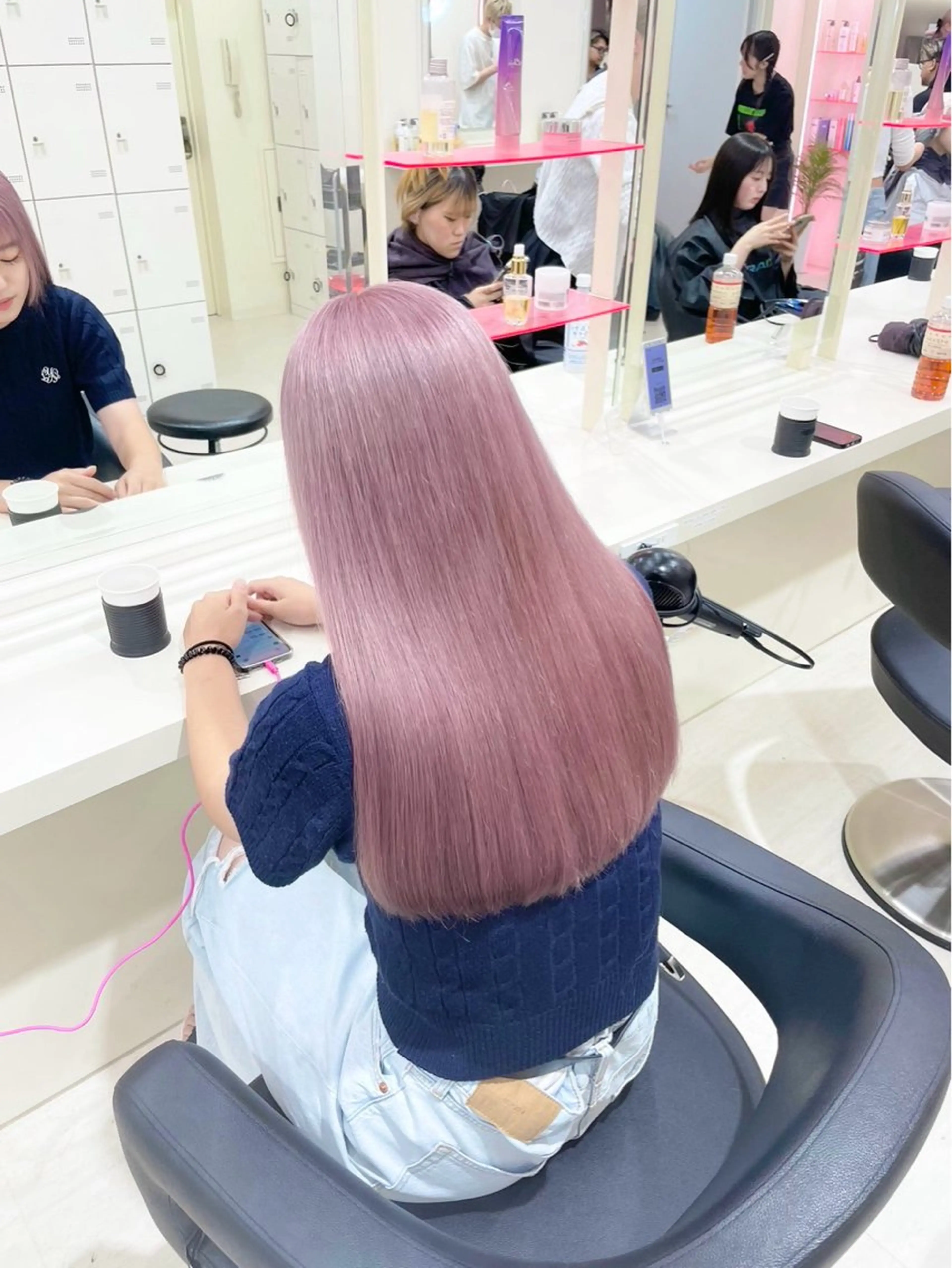 ロング カラー ヘアアレンジ 韓国レイヤー＆ピンク 艶髪🩶maikoのヘアスタイル