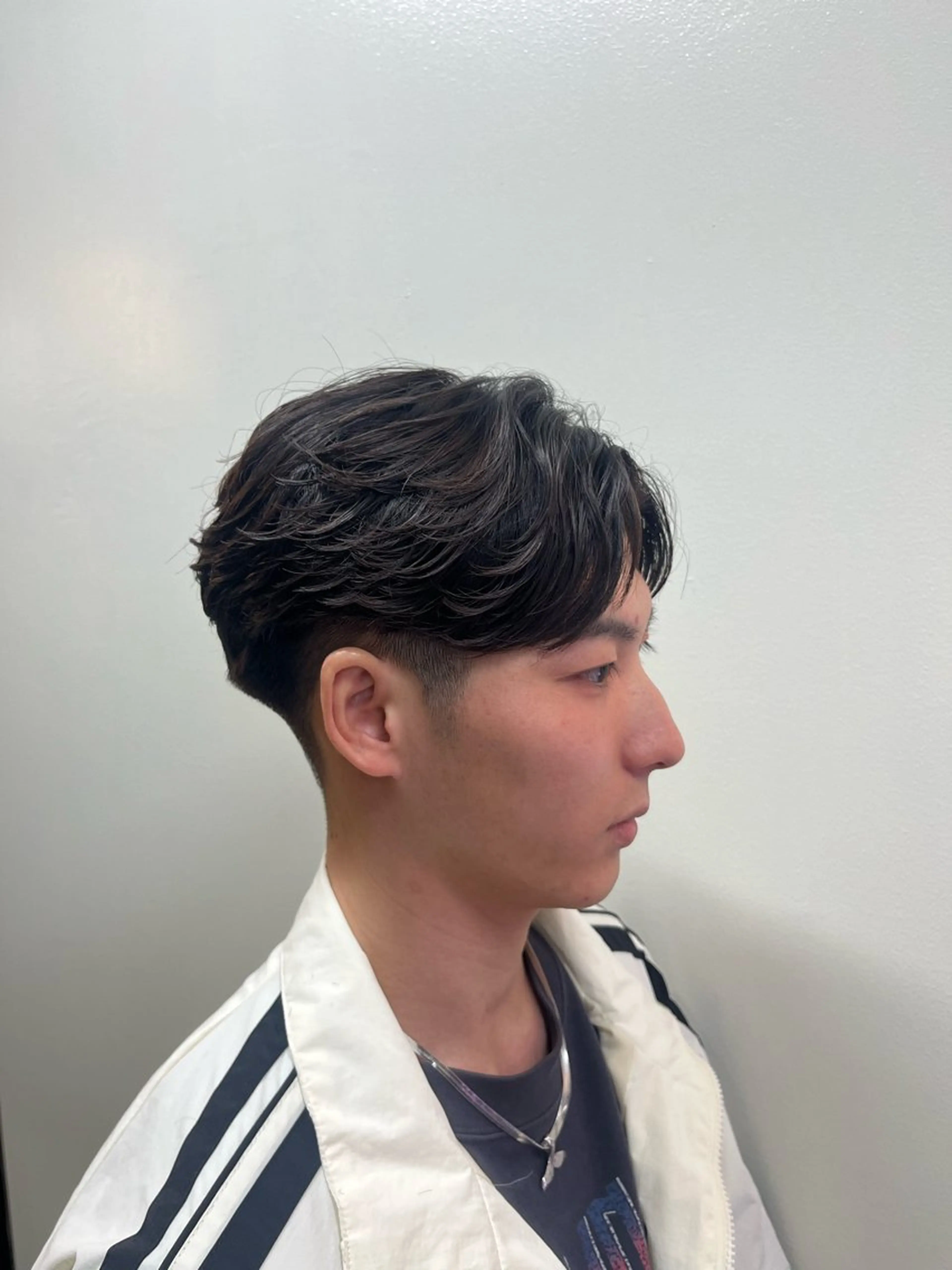 ショート パーマ メンズ ショートヘア カット パーマ カルマ・ニュアンス パーマ　須田龍世のヘアスタイル