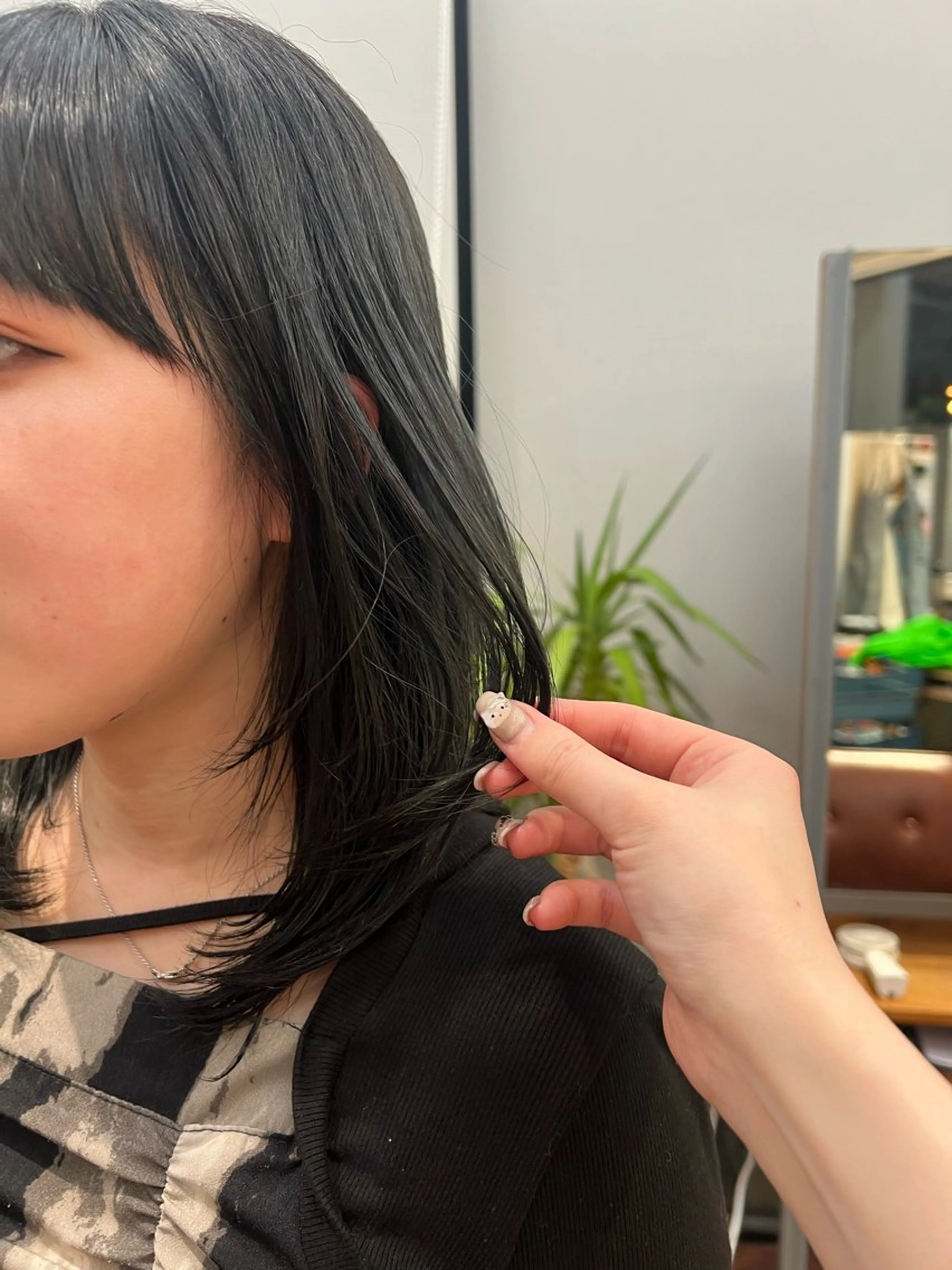 ミディアム カラー グレージュ Lin'ne所属・竹内 梓のヘアスタイル