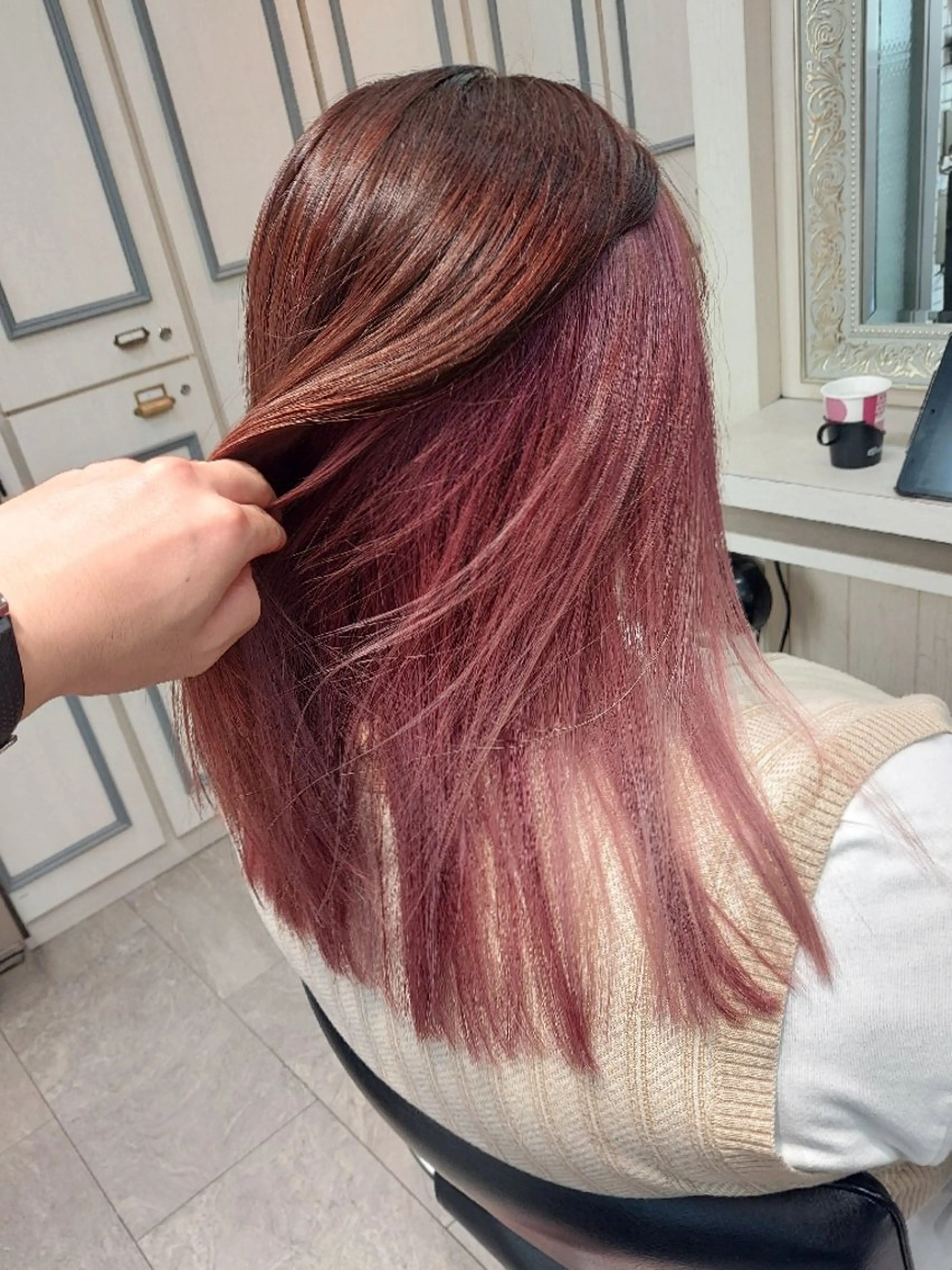 ロング カラー インナーカラー ピンクカラー ヘアカラー トリートメント grow上野御徒町【グロウ】所属・ブリーチ・ハイトーン 特化🎉内山のヘアスタイル