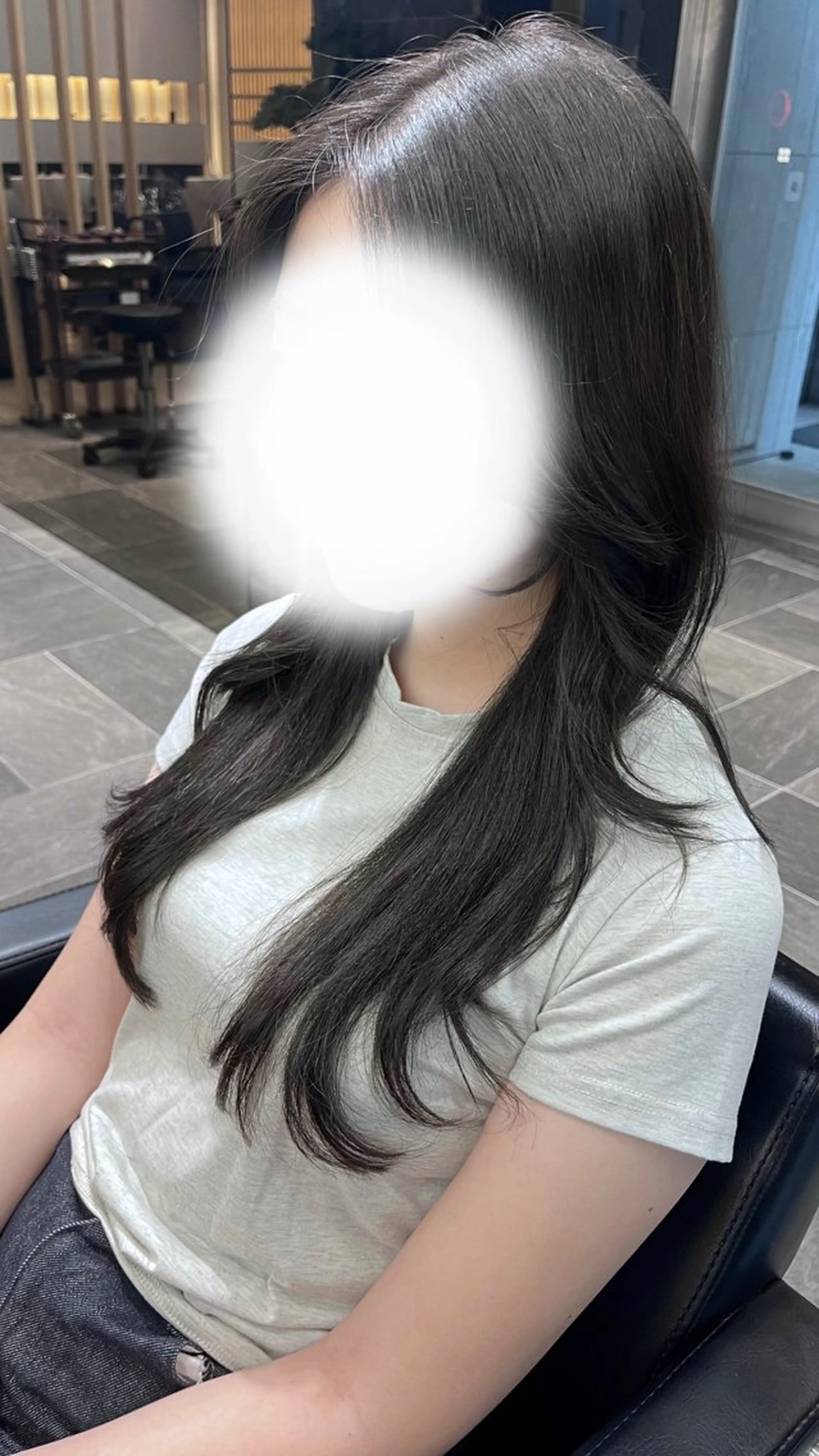 ロング カラー アッシュ オリーブアッシュ ハッシュカット レイヤーカット カット ヘアカラー トリートメント LATTE所属・垢抜け顔周り／韓国 ヘア𝑺𝒂𝒌𝒊のヘアスタイル