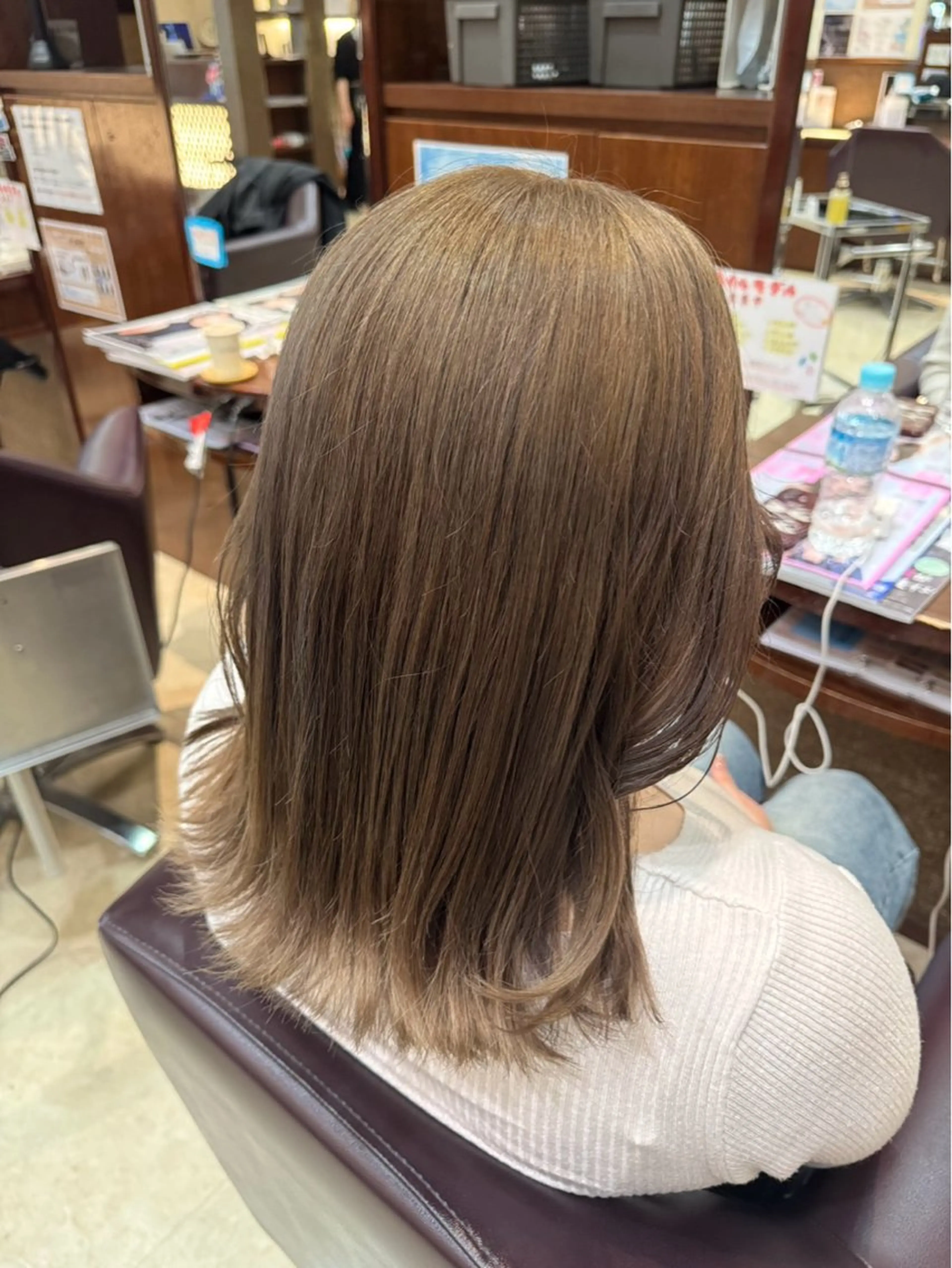セミロング BENI鈎取 kanakoのヘアスタイル