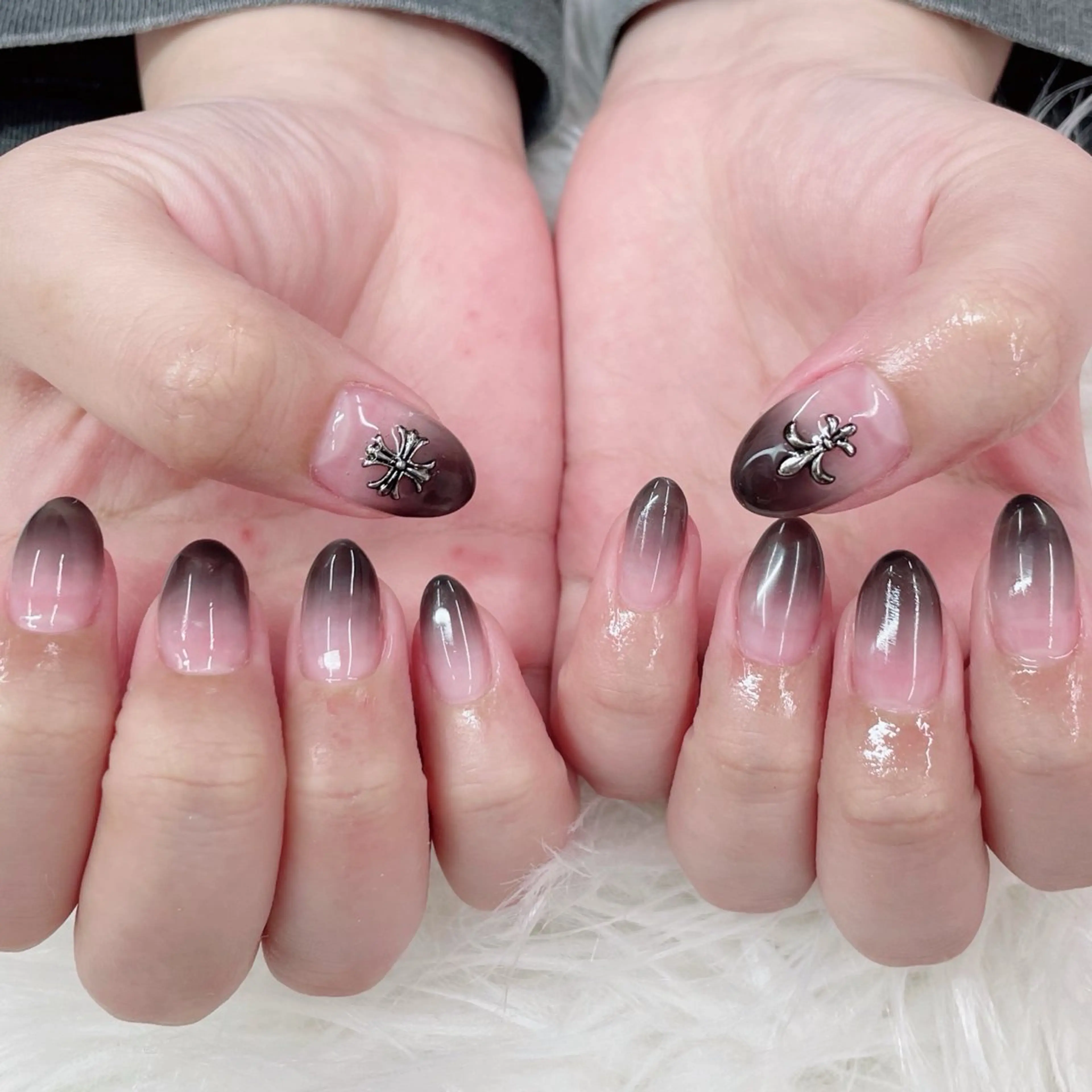 ネイル グラデーション エリクサーネイル池袋店所属・エリクサーネイル池袋 大槻のネイルデザイン