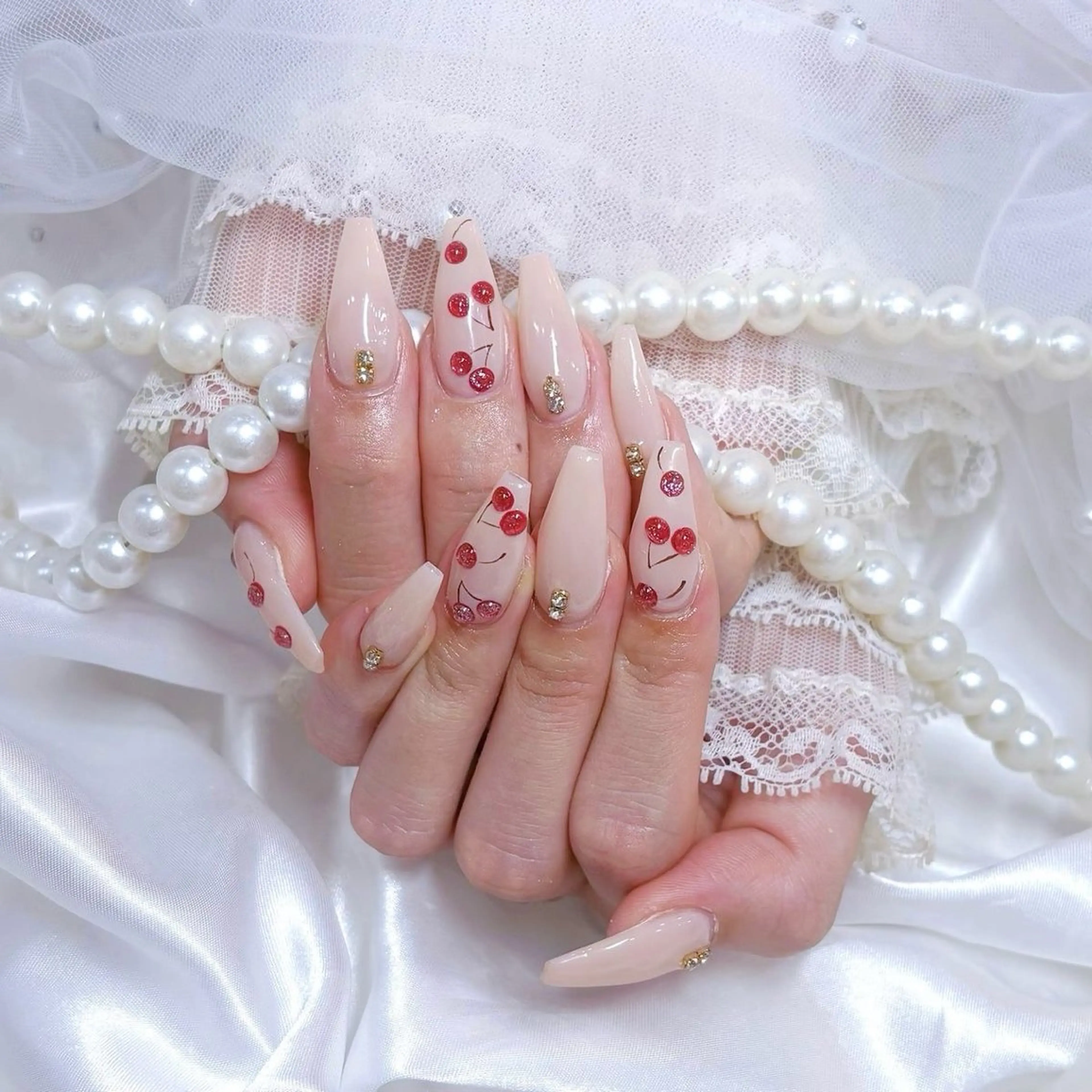 ネイル フットネイル フレンチネイル グラデーション キラキラネイル マグネットネイル ハンドネイル Lina nail Lina nailのネイルデザイン
