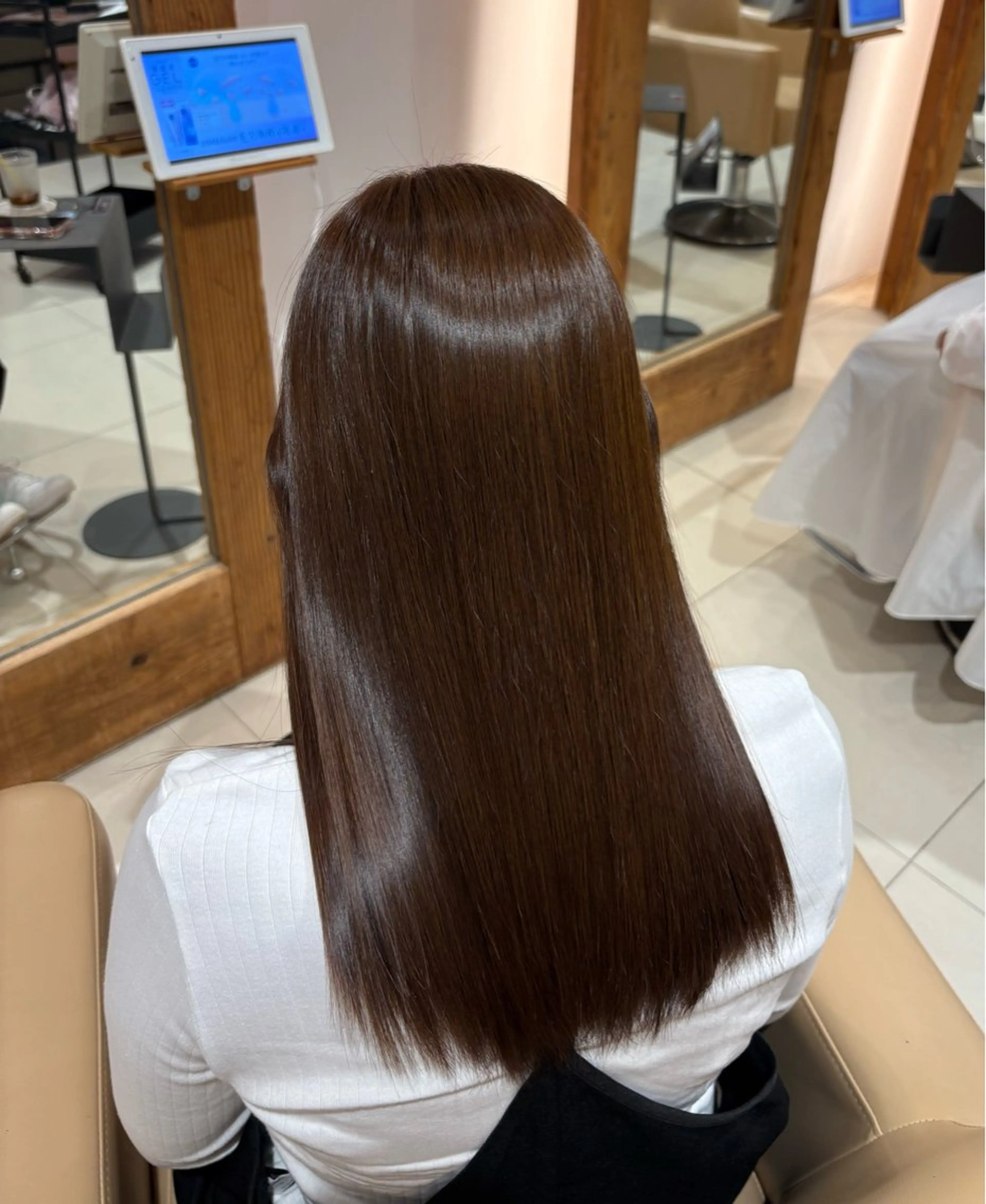 カラー ブラウンカラー ナチュラルブラウン ヘアカラー 小嶋 菜央のヘアスタイル