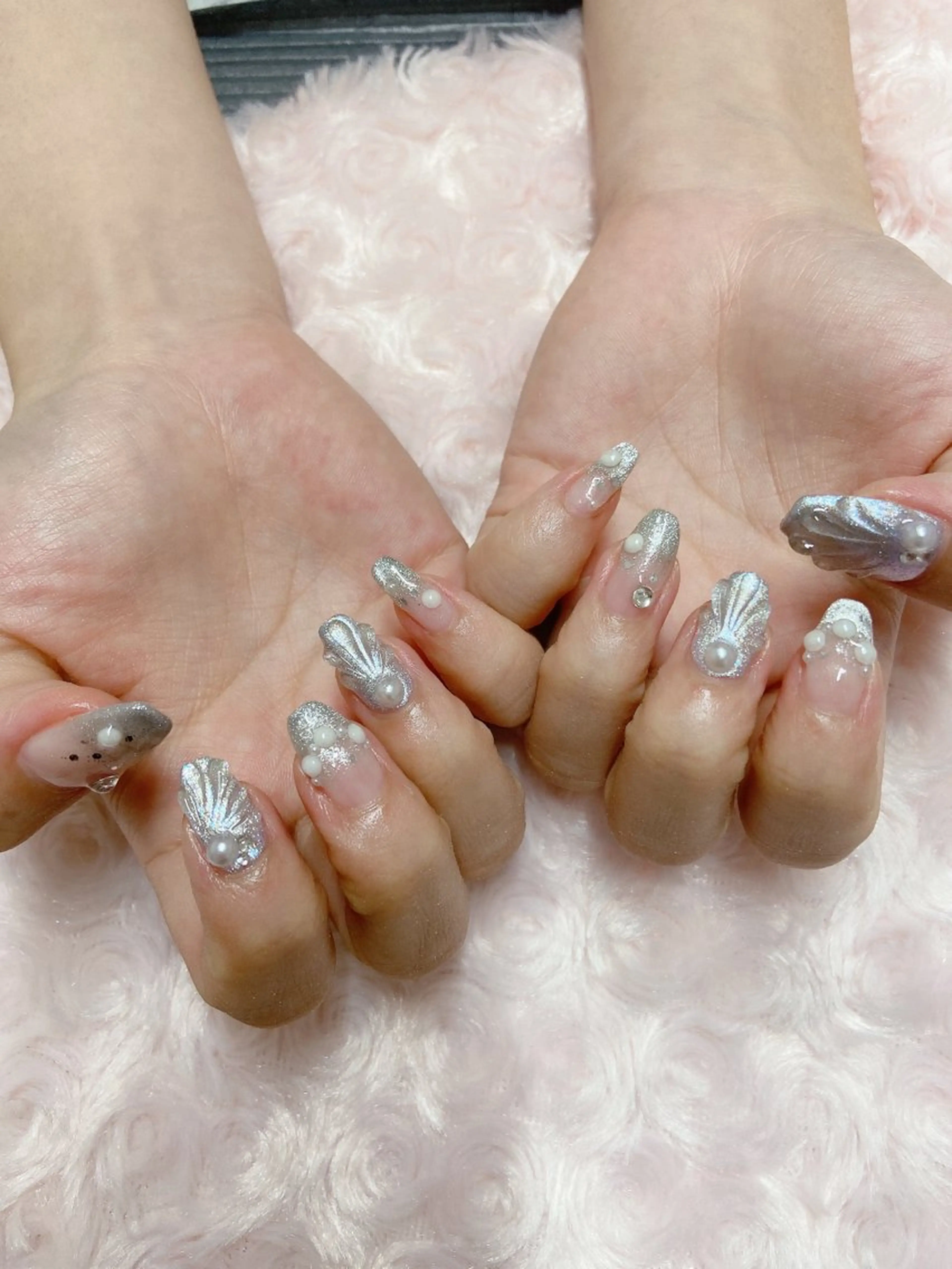 ネイル ジェルネイル キラキラネイル マグネットネイル オフィスネイル ワンカラーネイル ハンドネイル nail salon Berry所属・前田 りかのネイルデザイン