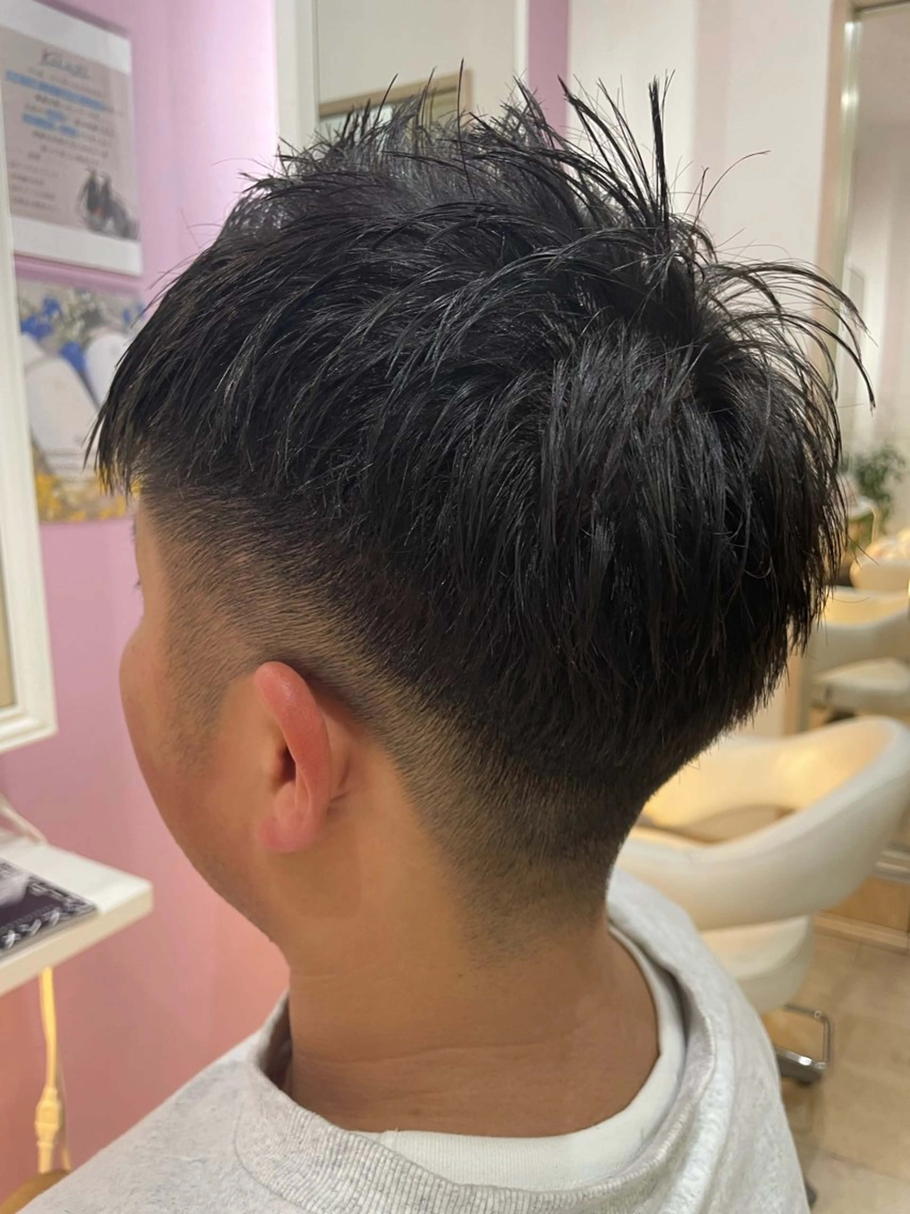 メンズ 加藤 亜実のヘアスタイル