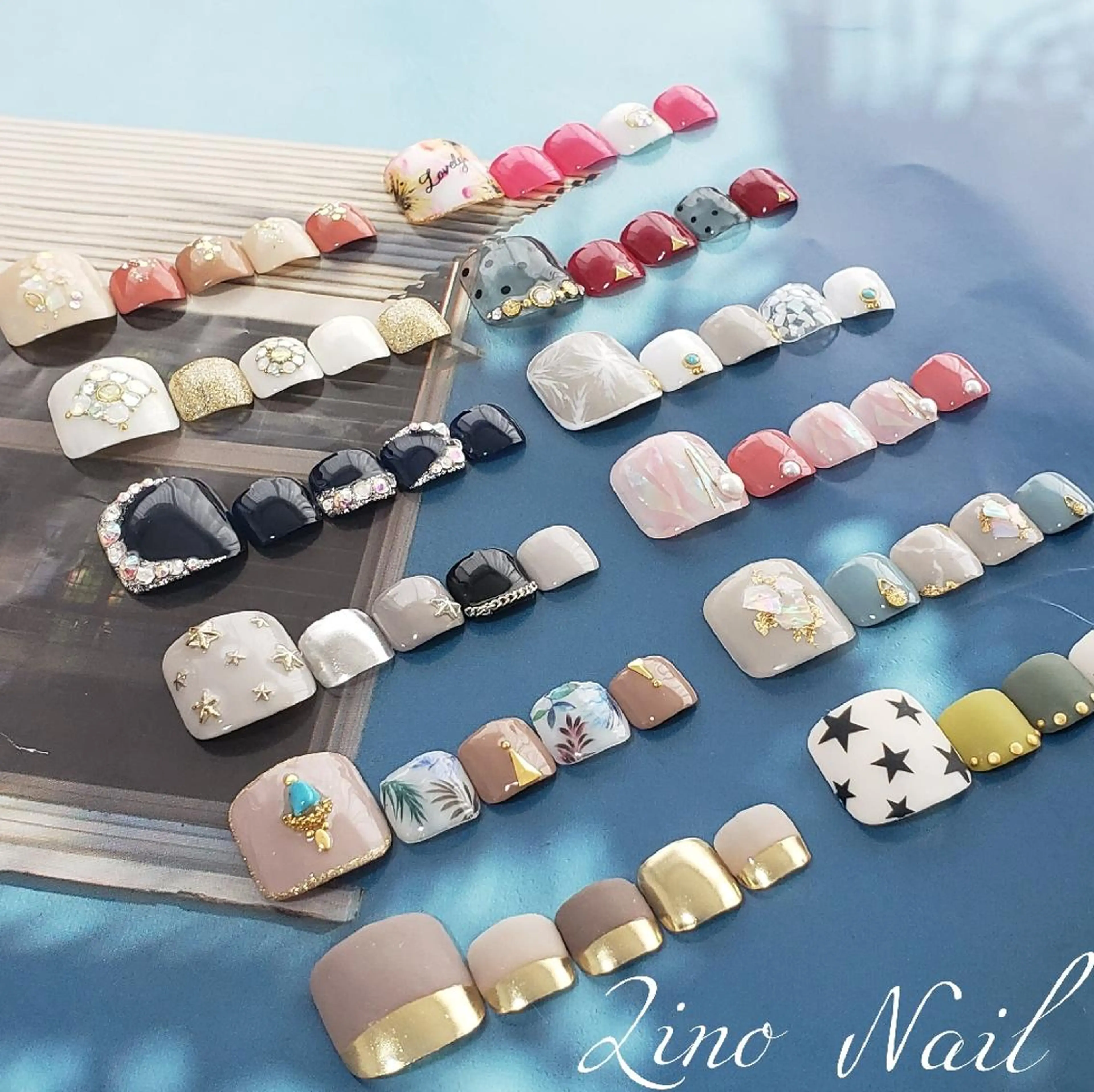 ネイル オーロラネイル フットネイル ジェルネイル キラキラネイル ラメ(グリッター) Lino Nailのネイルデザイン
