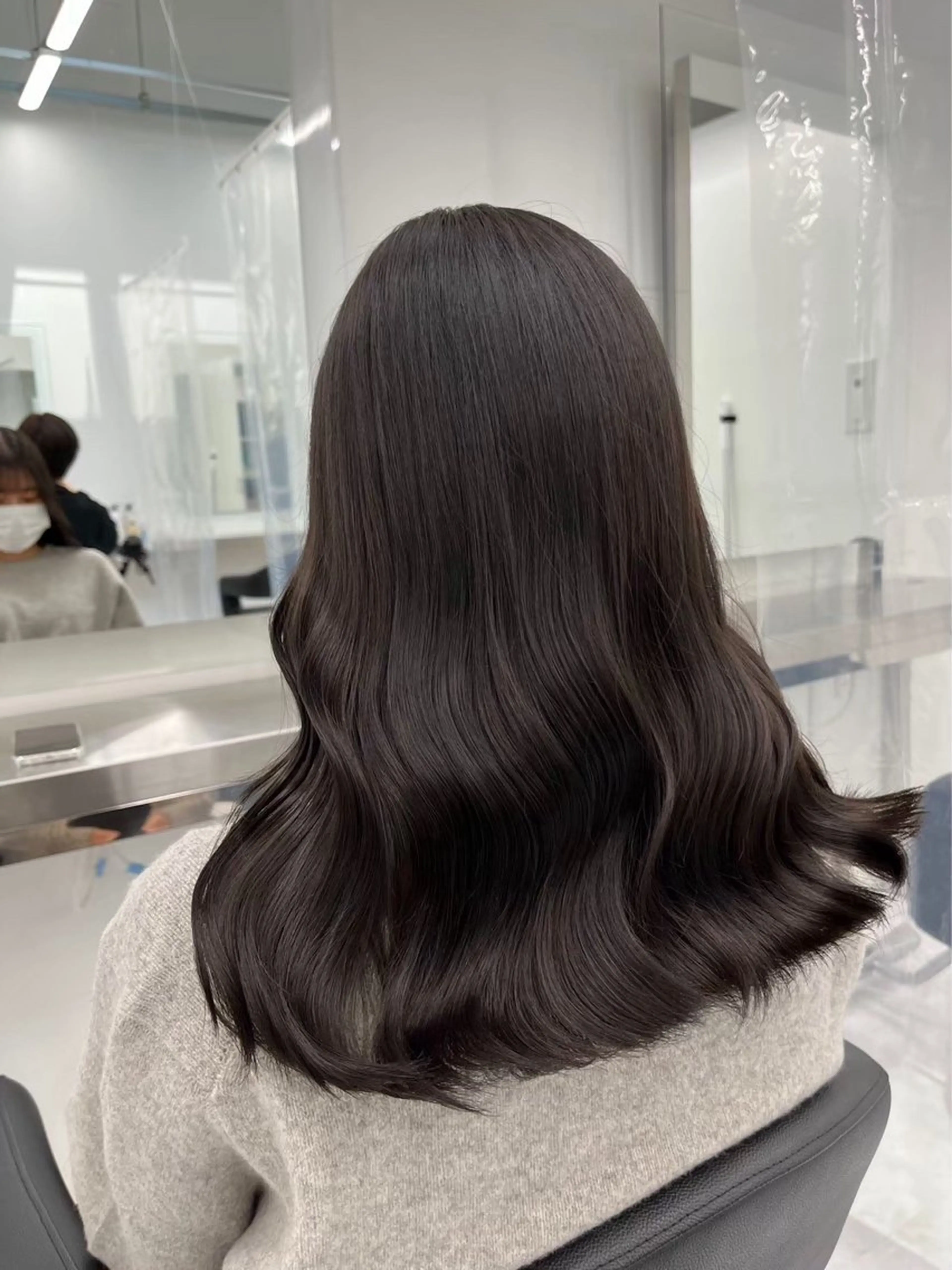 セミロング カラー ヘアアレンジ カット ヘアカラー トリートメント ヘッドスパ ヘアセット 透明感ラベンダー💗 SHOのヘアスタイル