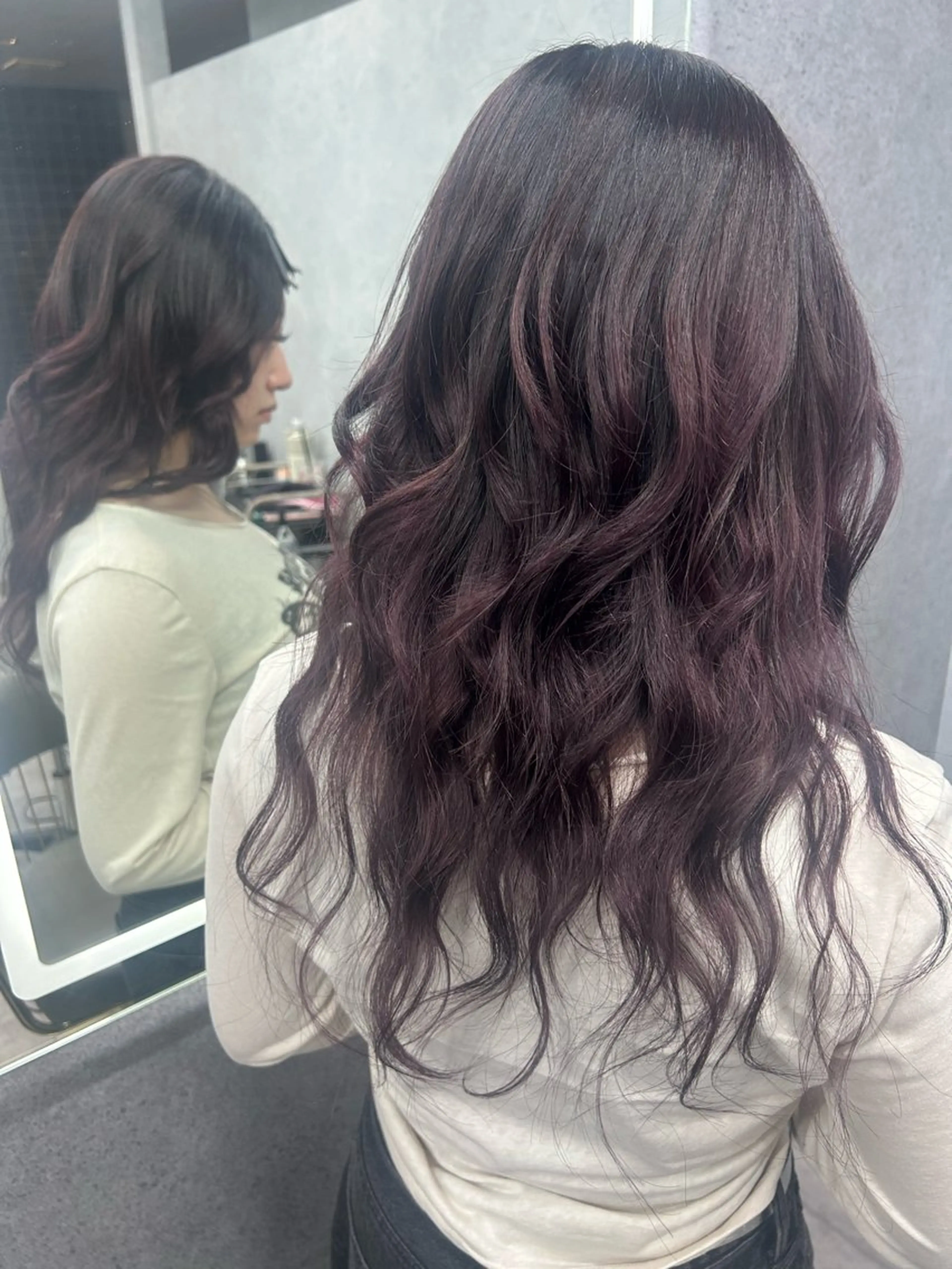 セミロング カラー パープルカラー ヘアカラー Organic hairsalon AXIS 音更店所属・ミ クのヘアスタイル