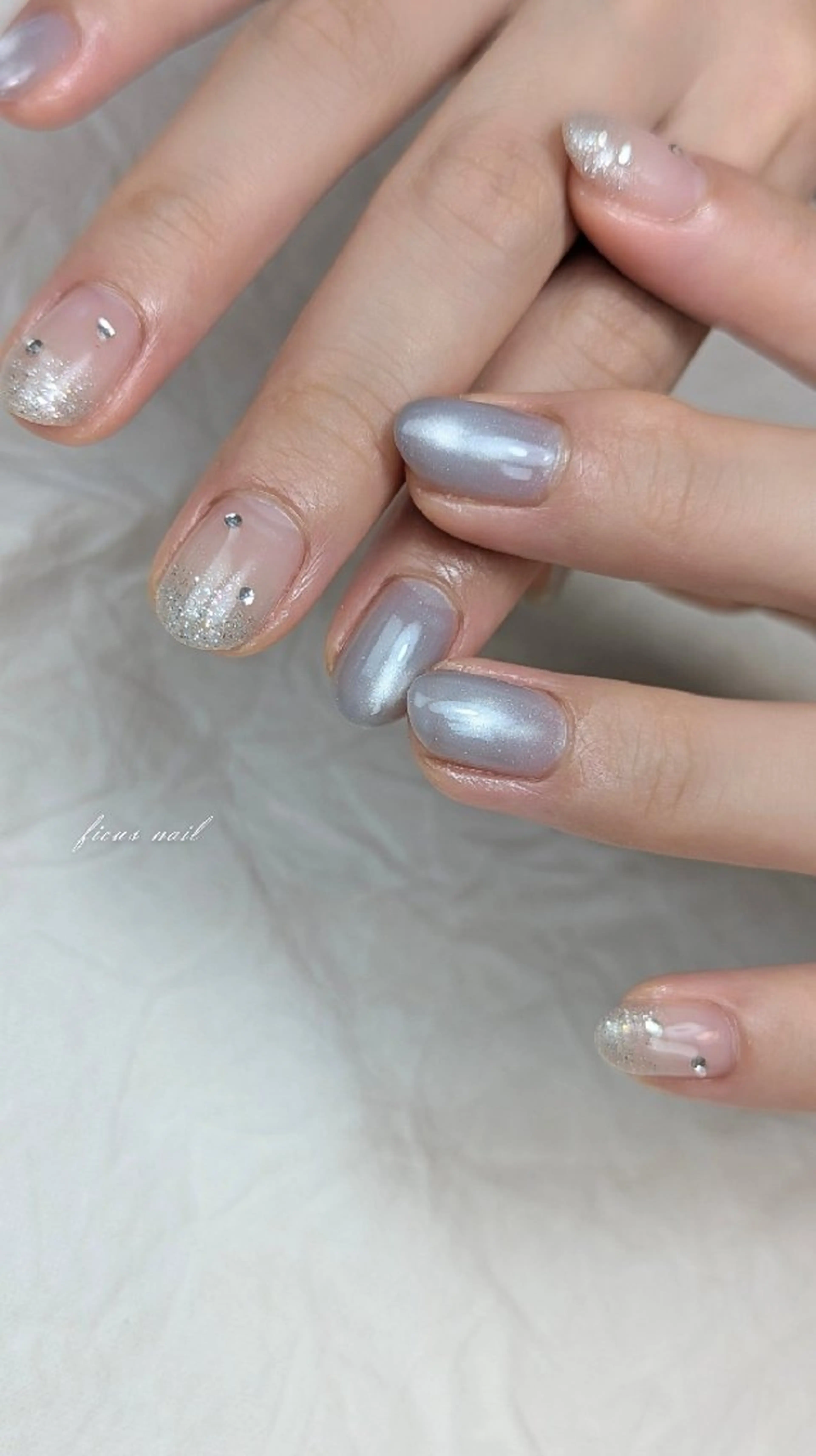 ネイル アートネイル ブルー グラデーション ラメ(グリッター) ラメグラデーション ハンドネイル ficus nailのネイルデザイン