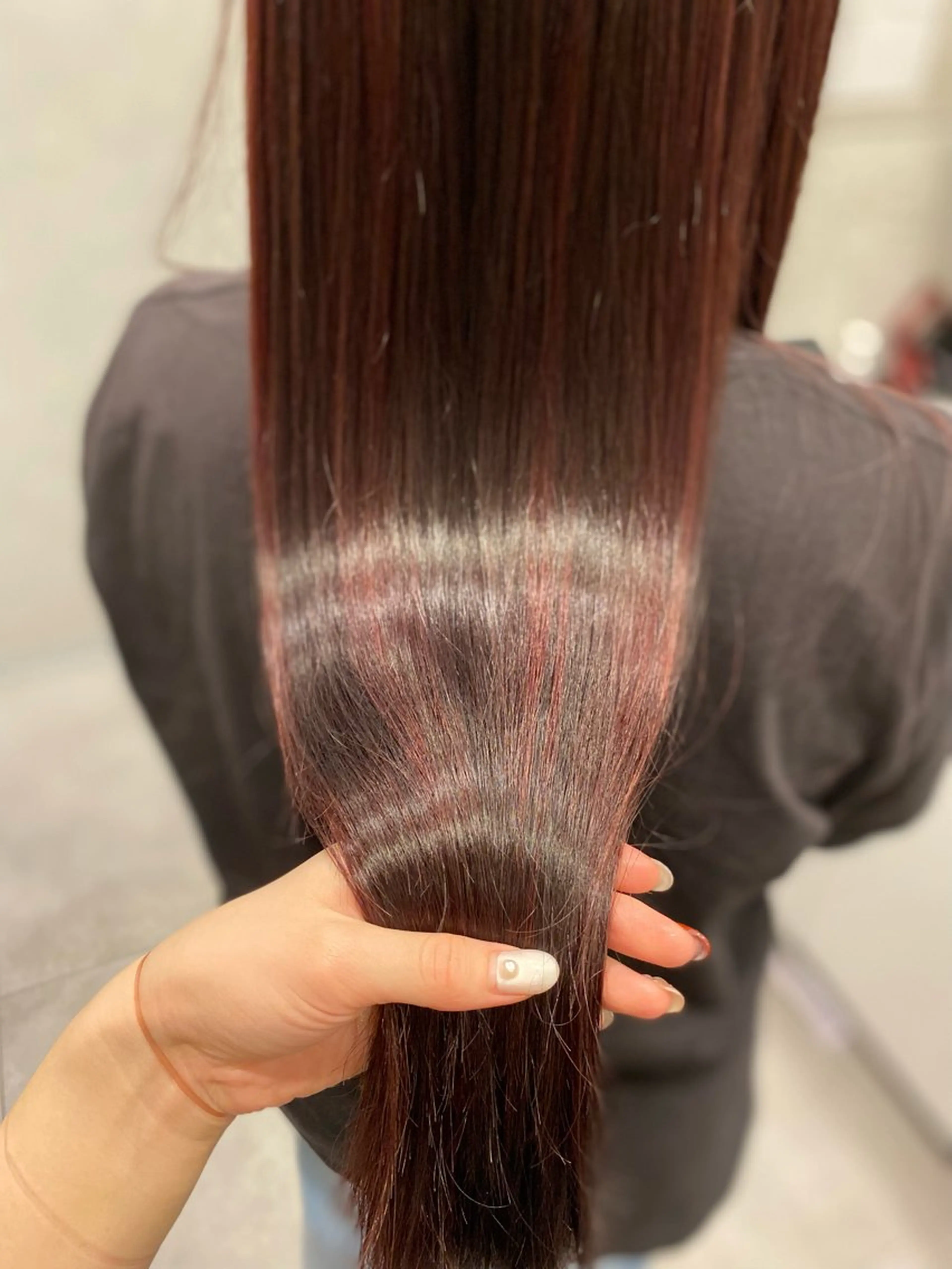 ロング カラー ハイライトカラー レッドカラー ハイライト トリートメント THREE by the salon所属・戸高菜月/豊橋美容院 /透明感カラーのヘアスタイル