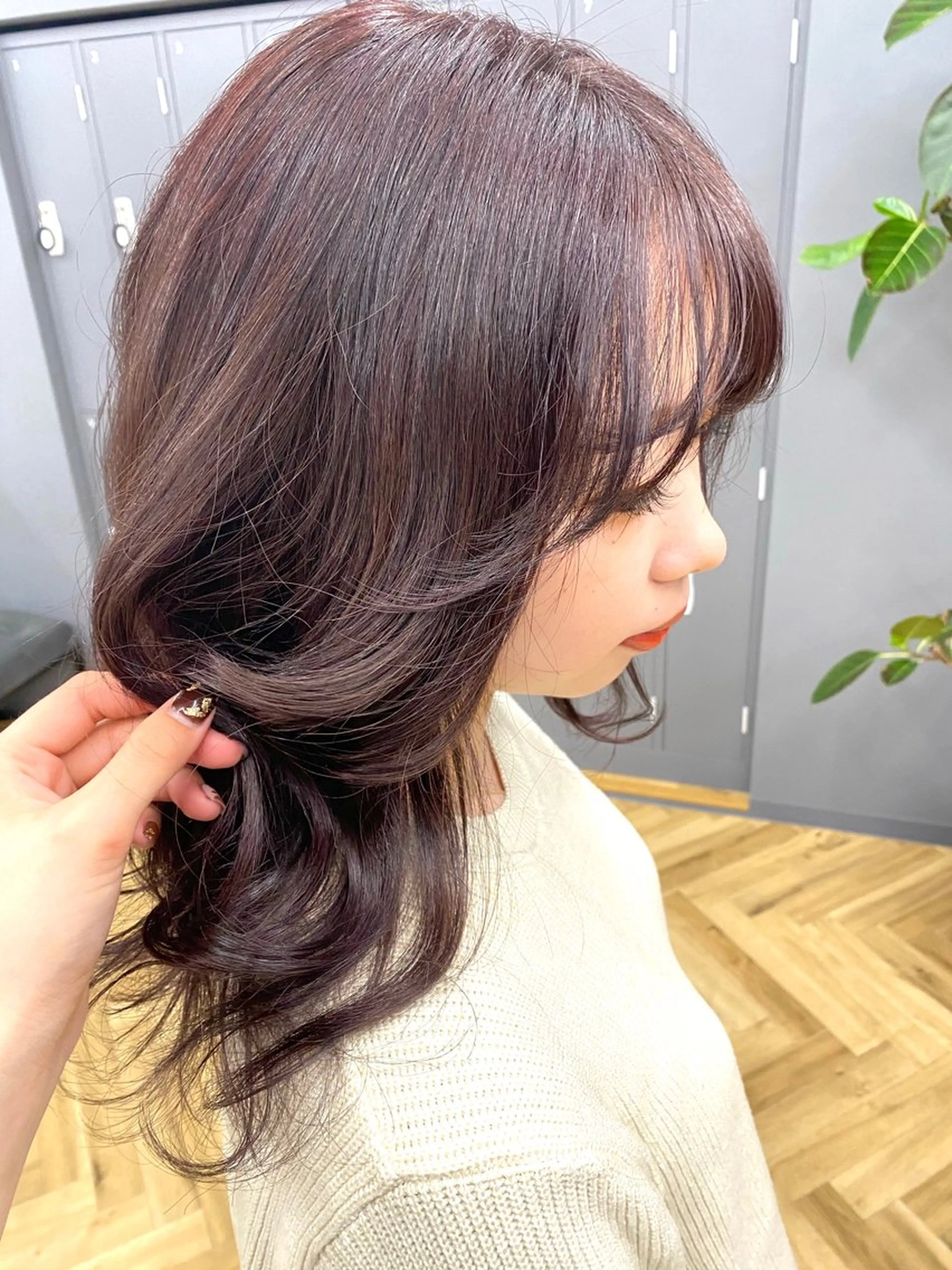 ロング 苗代萌/ぷるツヤ髪 🫧/透明感カラーのヘアスタイル