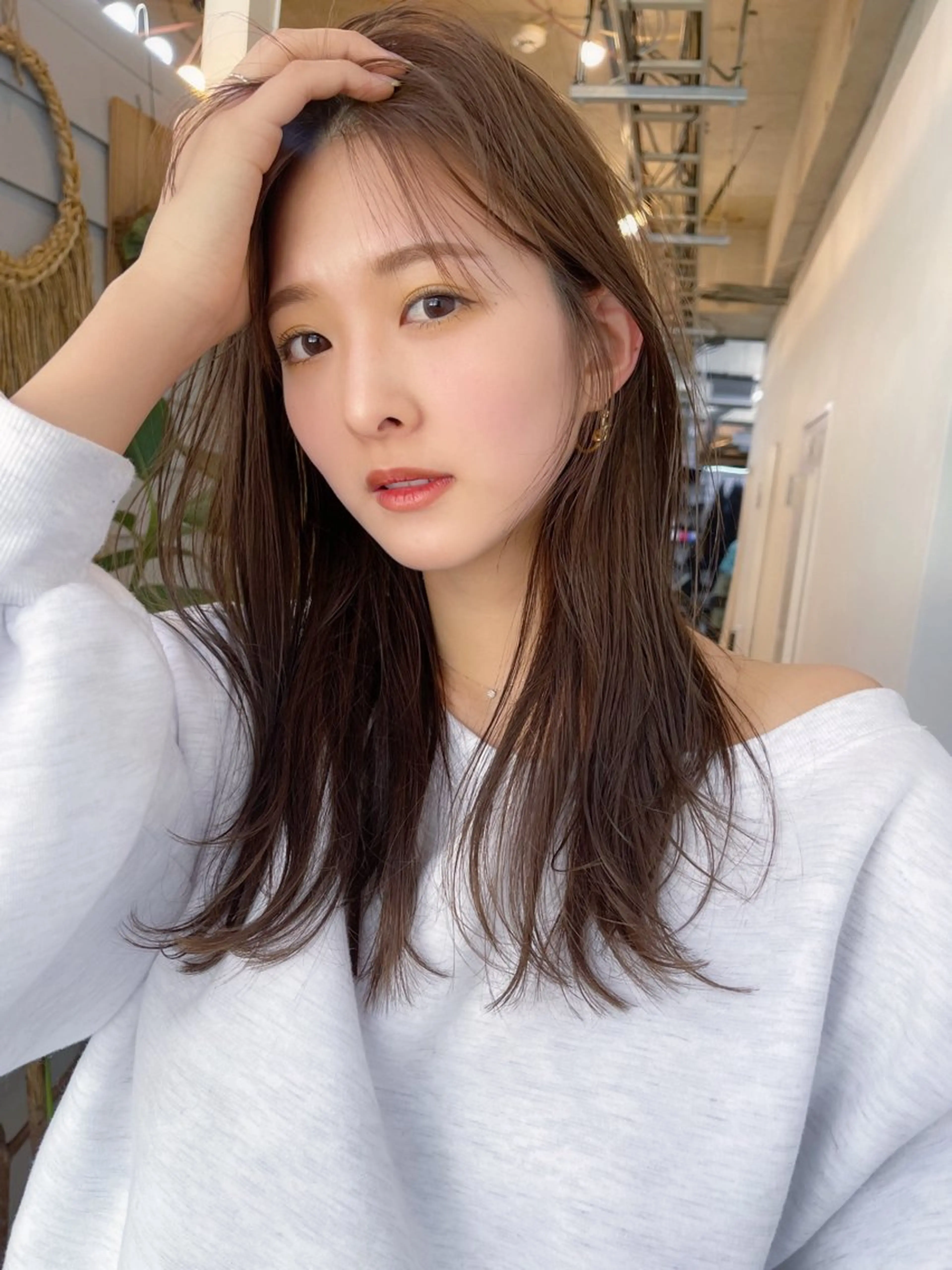 セミロング カラー レイヤーカット カット ヘアカラー トリートメント AiM 大名のヘアスタイル