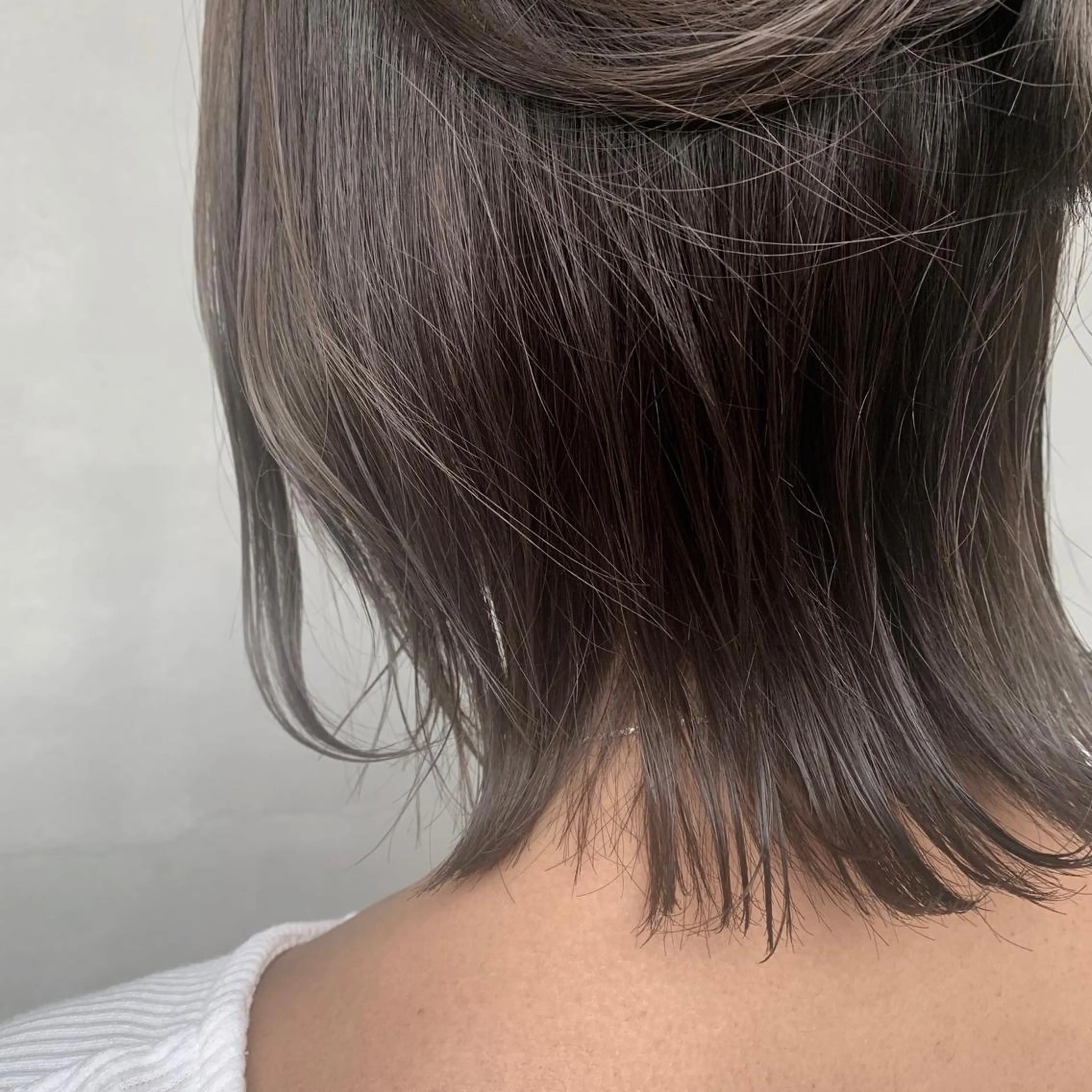 ミディアム カラー ヘアカラー トリートメント ︎︎☺︎ yuri ︎︎☺︎のヘアスタイル
