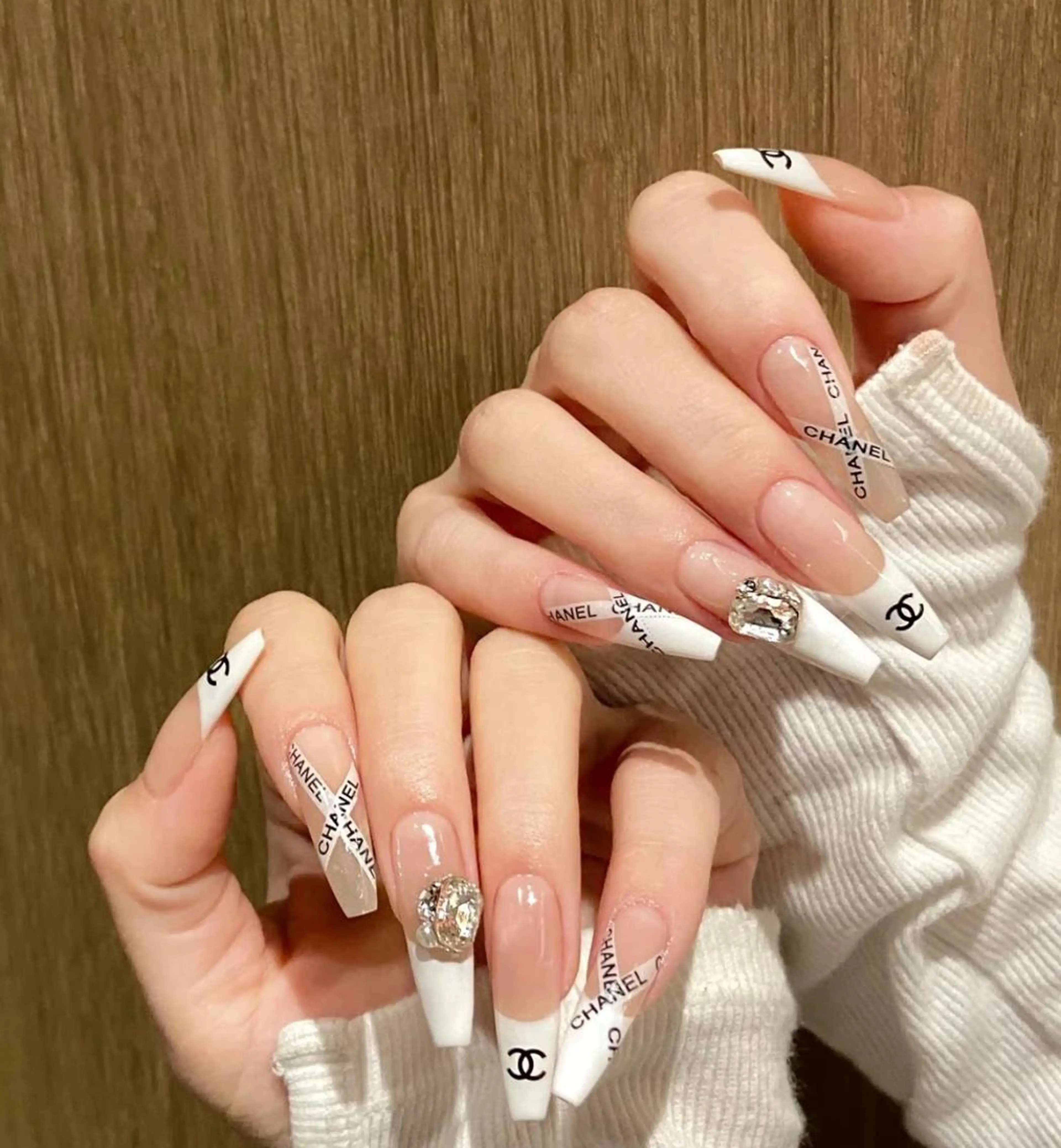 ネイル 💅E•U•B NAIL🌹所属・横浜市中区曙町 ネイルE·U·Bのネイルデザイン