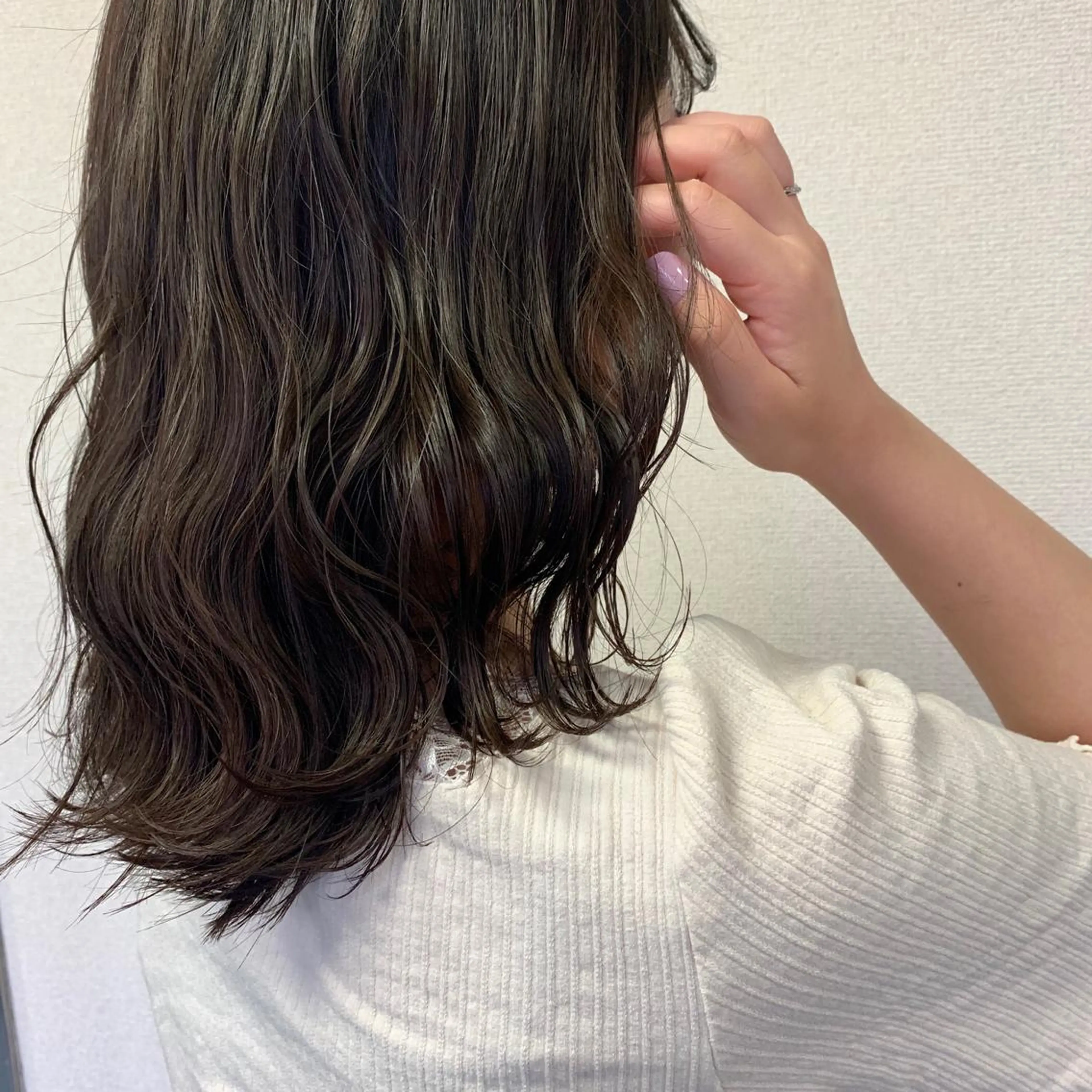 ミディアム カラー TriumpH天王寺店【ミルボンAujua認定サロン】所属・SAKI🐈⬛【 HAPPY届けます】のヘアスタイル