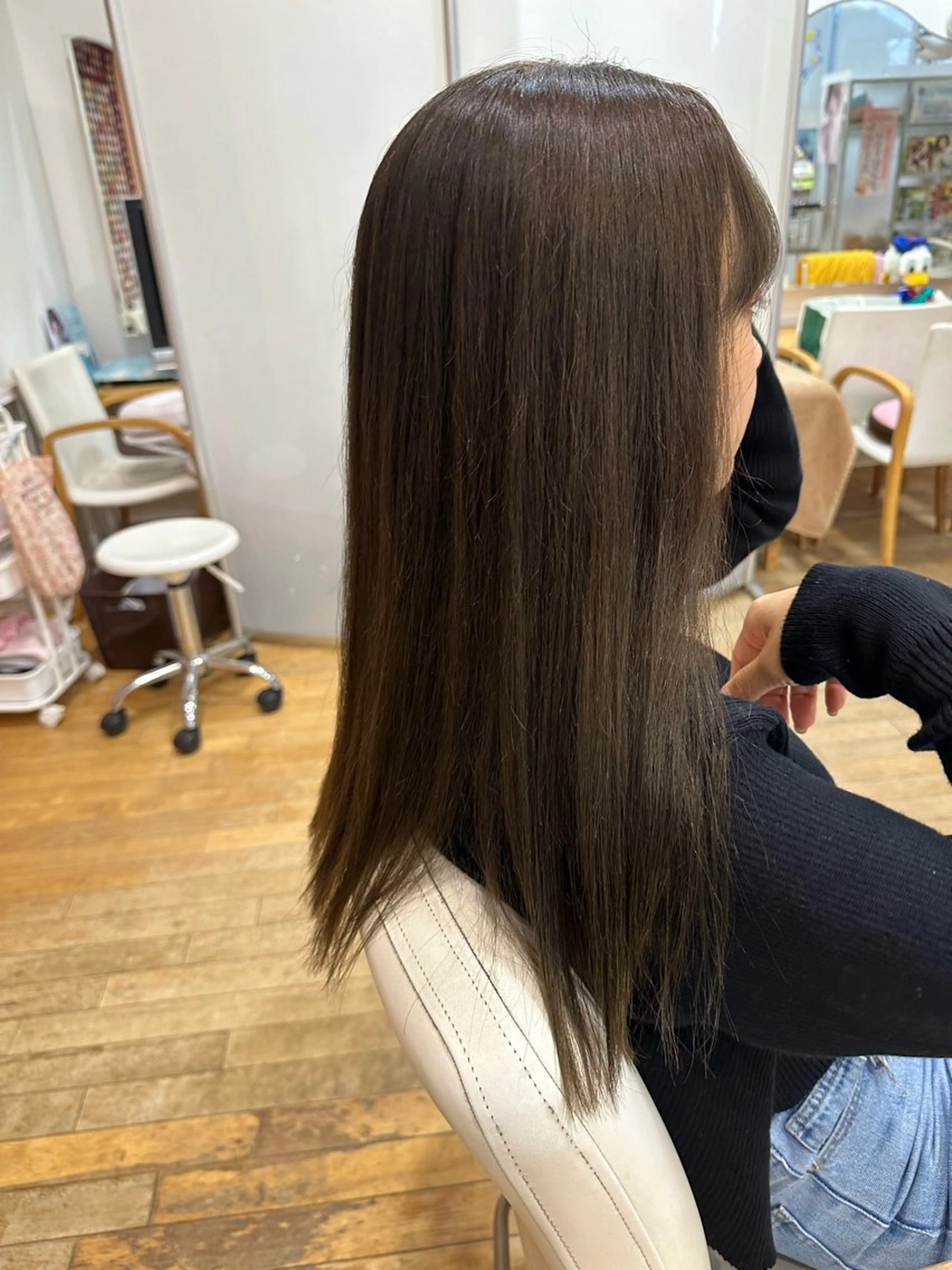 カラー ヘアカラー 山本 瑠華のヘアスタイル