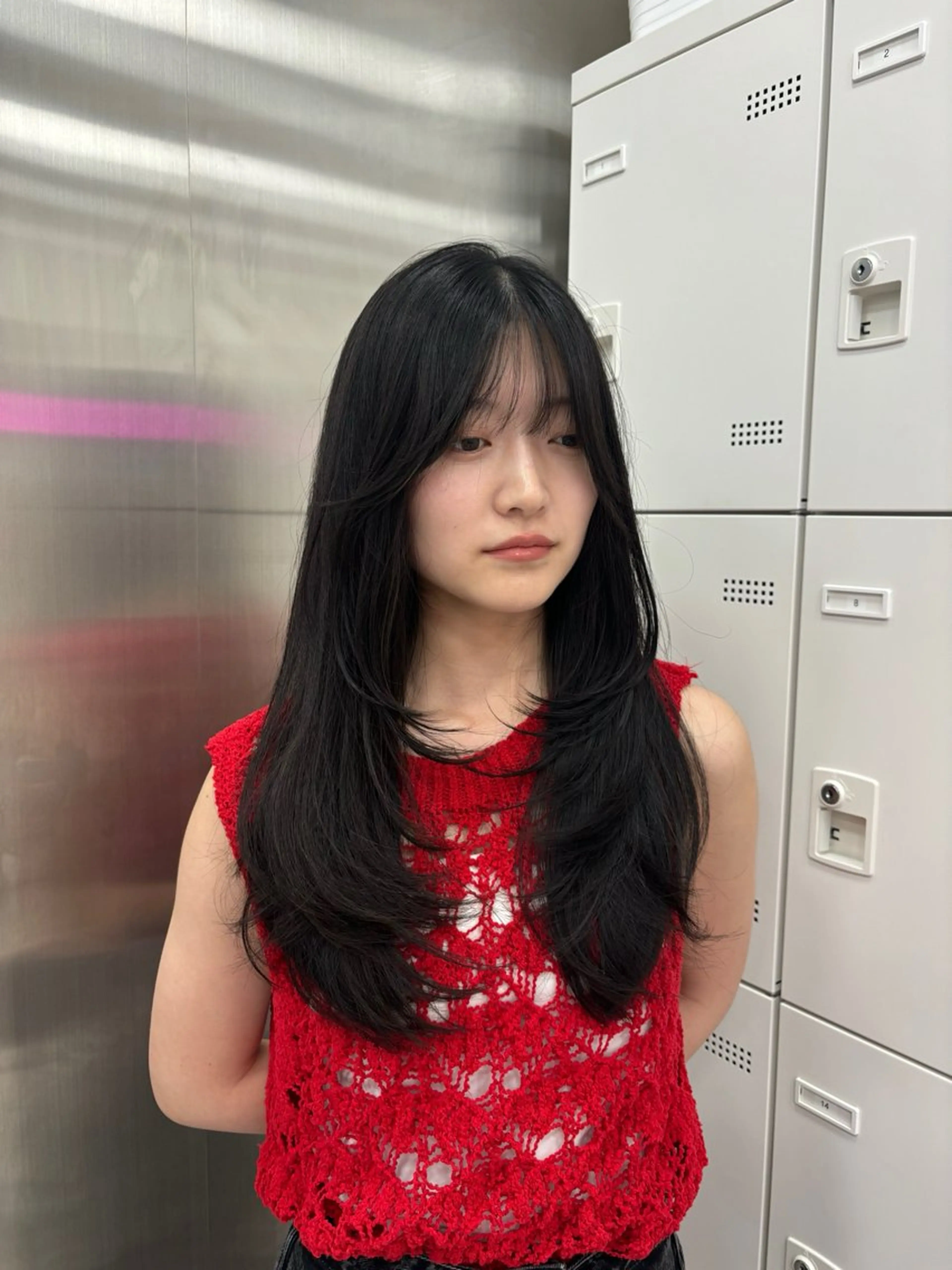 ロング カラー カット ヘアカラー トリートメント ヘッドスパ ヘアセット 韓国レイヤー ハッシュカットのヘアスタイル