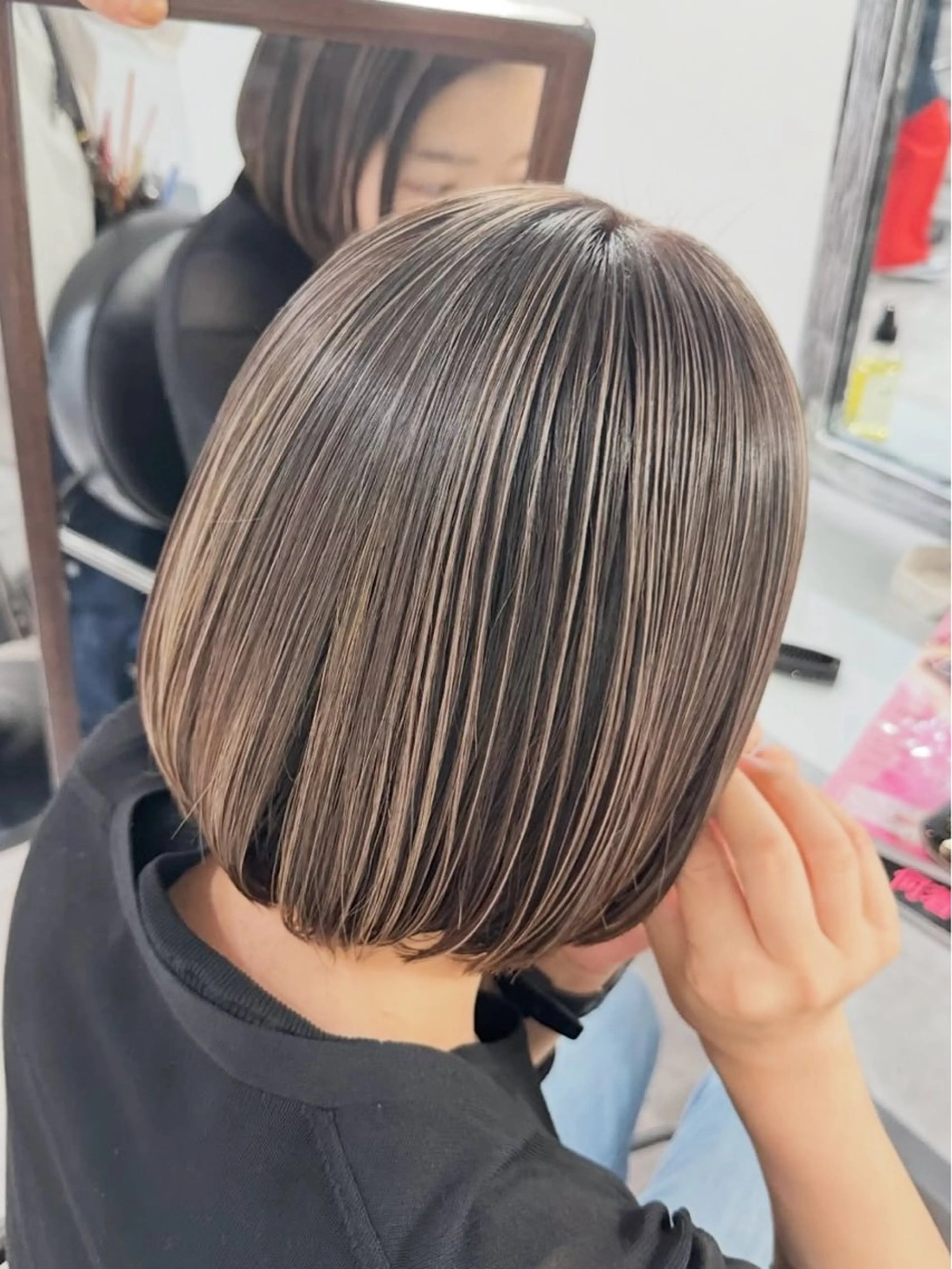ショート カラー ハイライトカラー ハイライト 篠崎 佑季のヘアスタイル