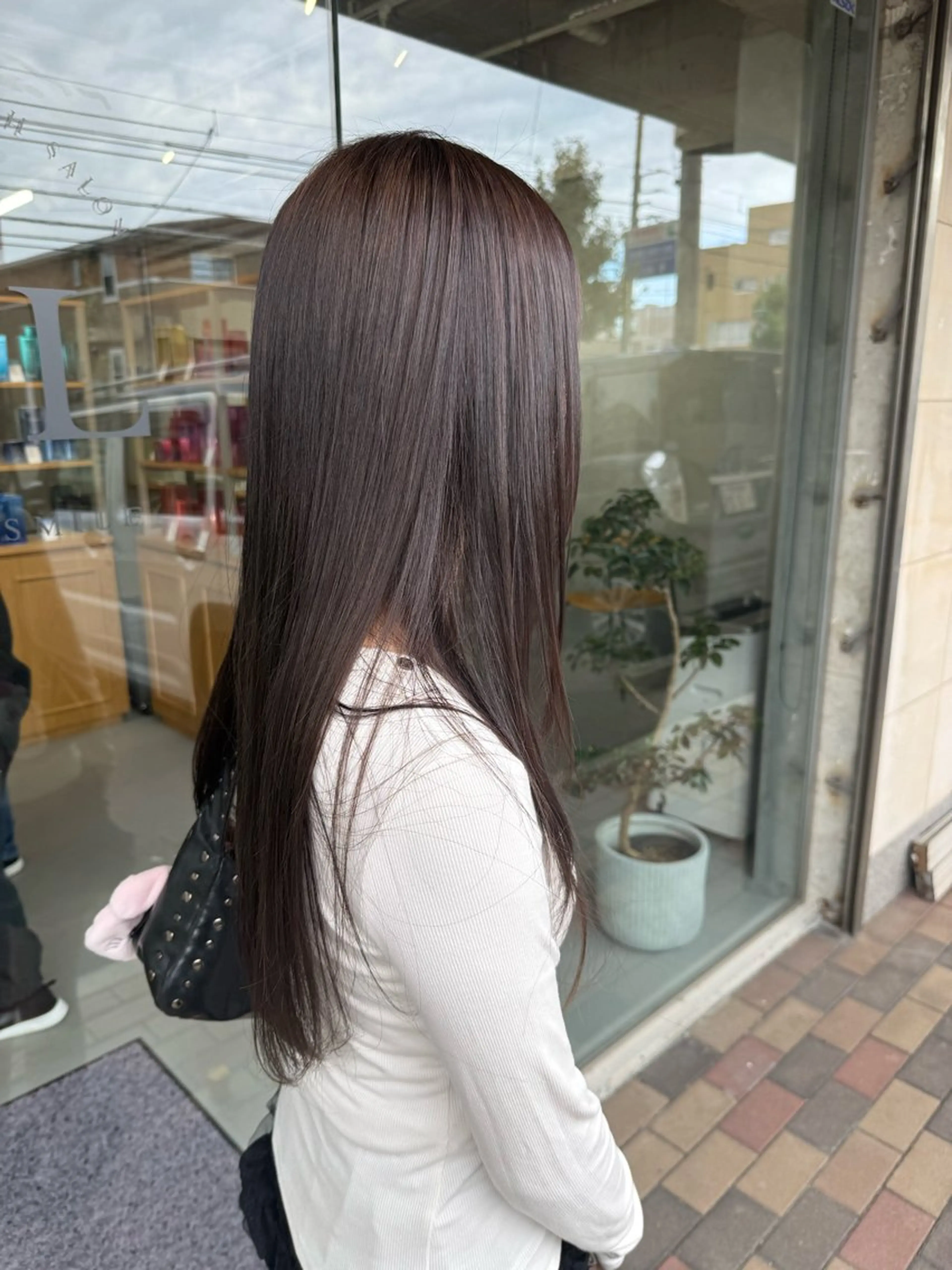 カラー ブリーチ 透明感カラー グレージュ ラベンダーカラー ラベンダーグレージュ ヘアカラー LiL HAIR＆SMILE　住吉店所属・湯浅 慈園のヘアスタイル
