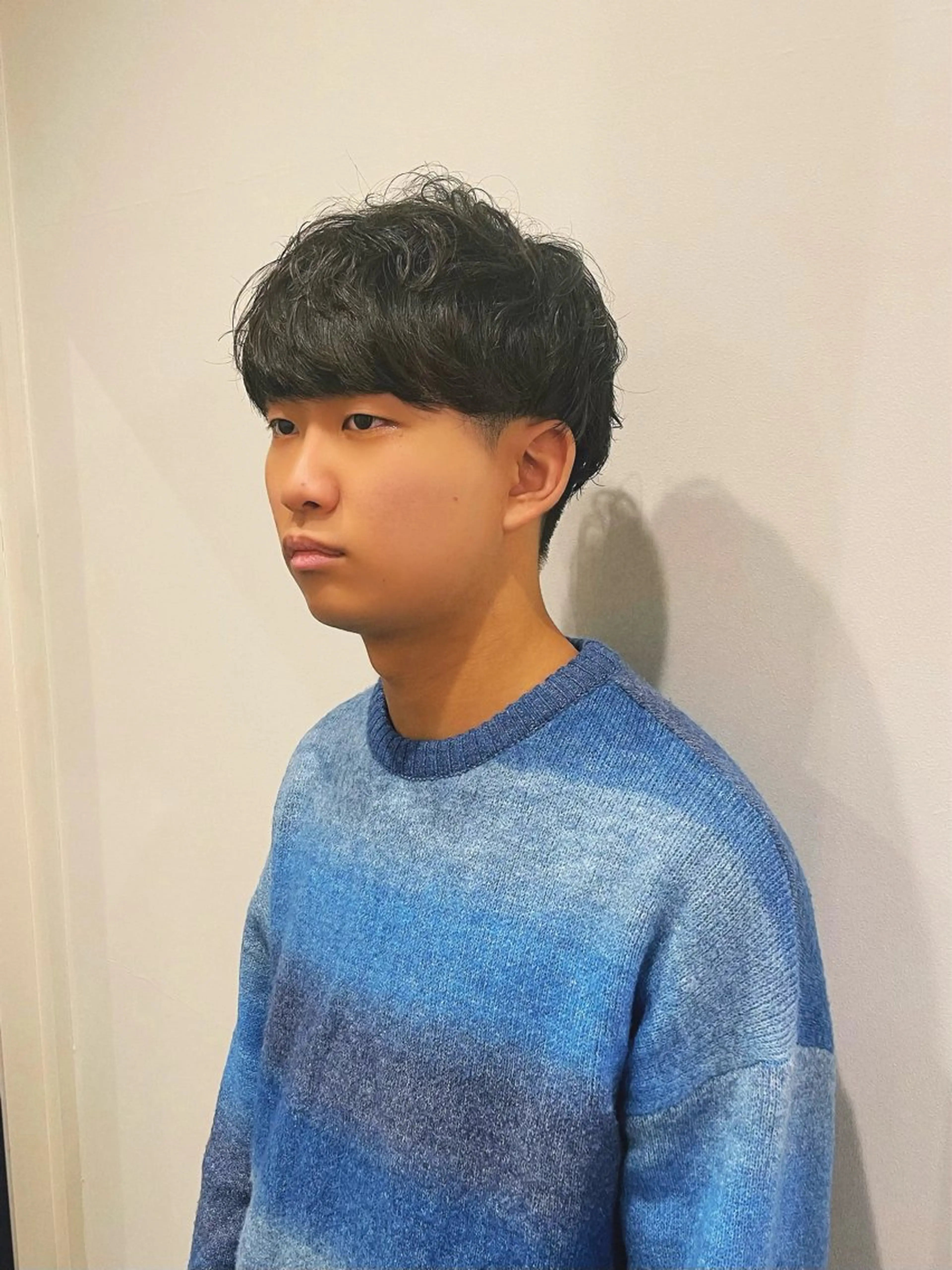 ミディアム パーマ メンズ ミディアムパーマ メンズパーマ ニュアンスパーマ カット ニュアンスカラー🫧 加納のヘアスタイル