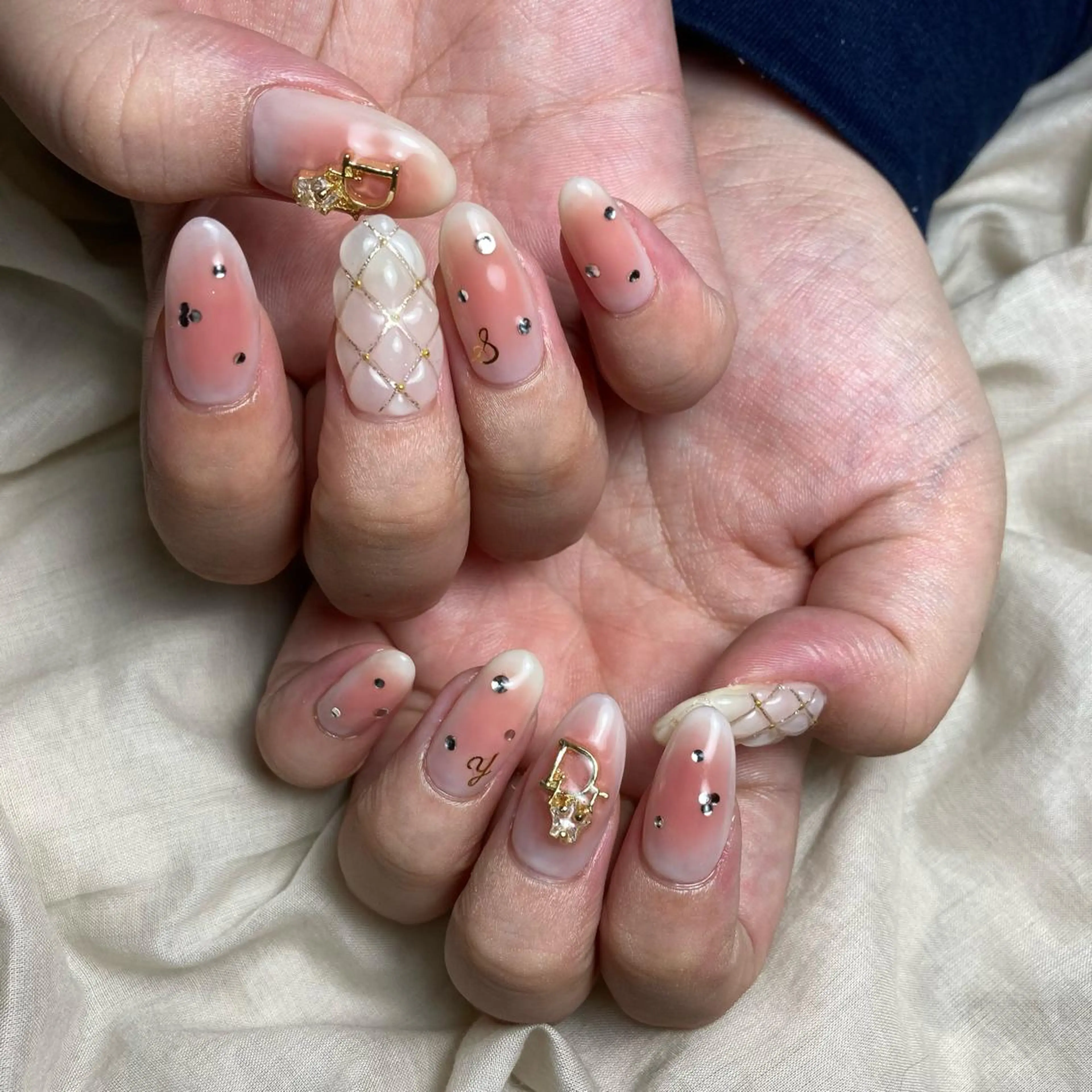 セミロング ネイル Yakko pas á pasのネイルデザイン