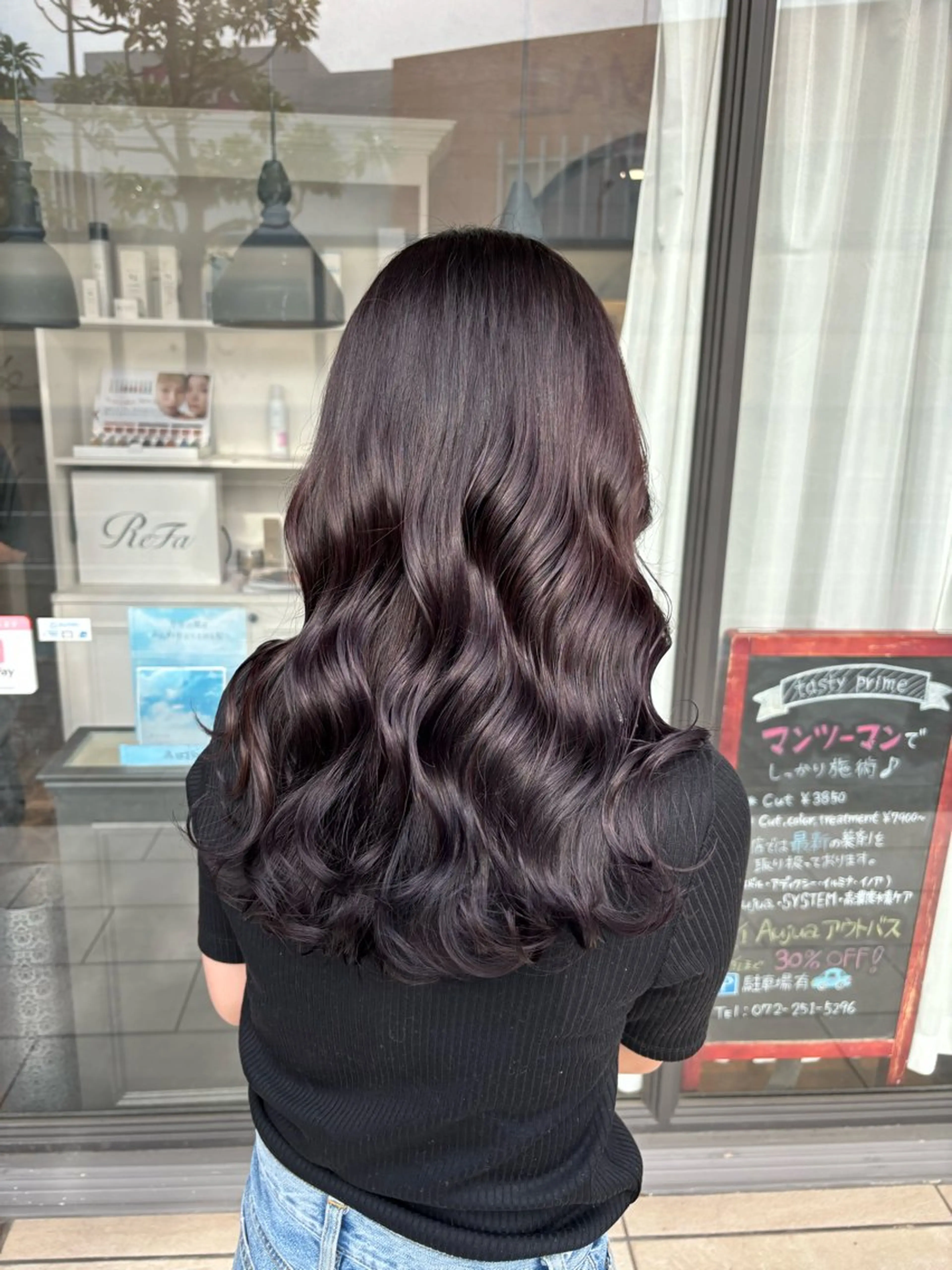 ロング カラー カット ヘアカラー トリートメント 栗林 茉那のヘアスタイル
