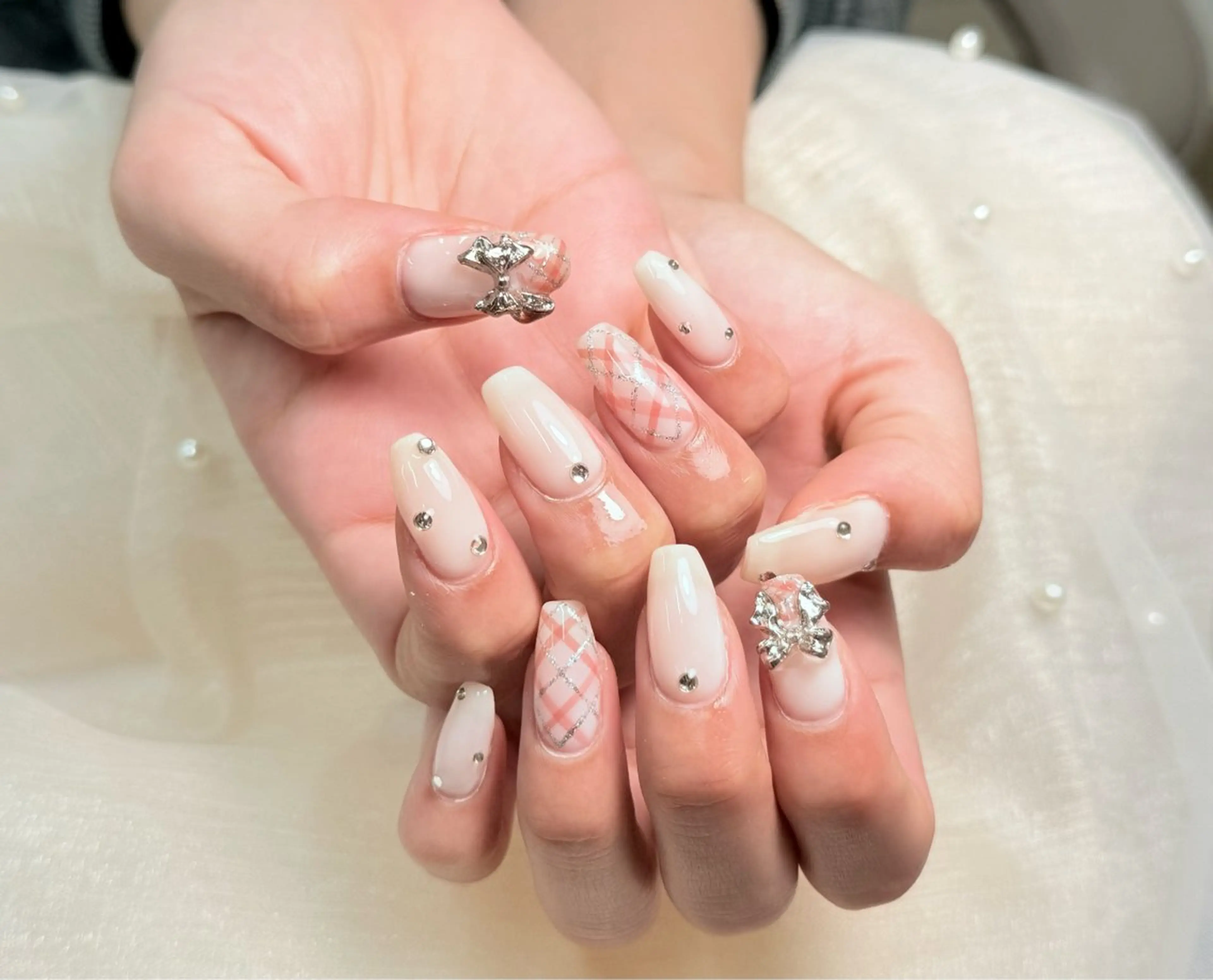 ネイル ハンドネイル ToliyDeliy Keilyのネイルデザイン